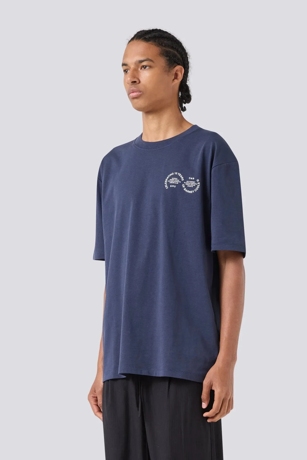 Seasonal Outfit Casual Statement 10th Tee Slate