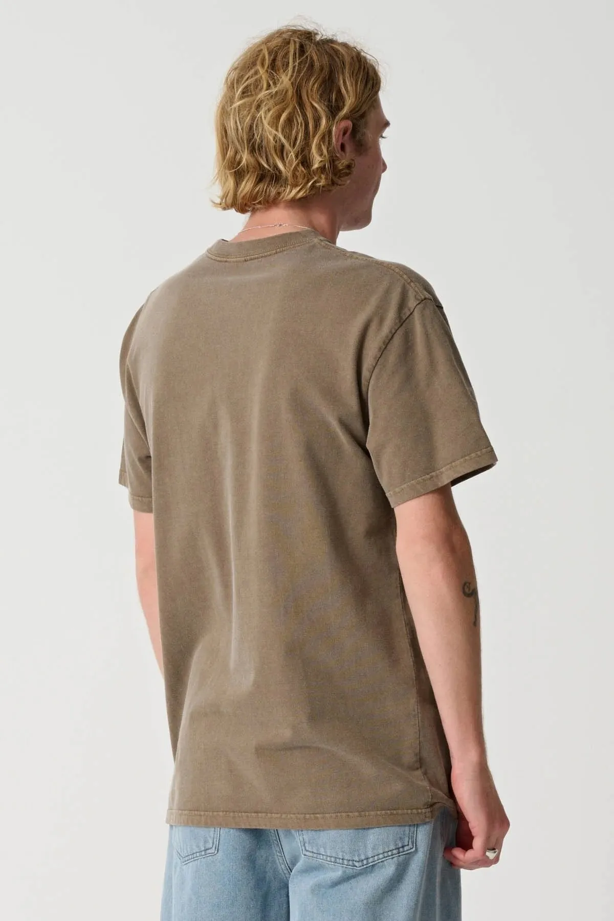 91 Key Italic OG Short Sleeve Tee Pigment Coffee EcoConscious Processing Simple Comfort Wear