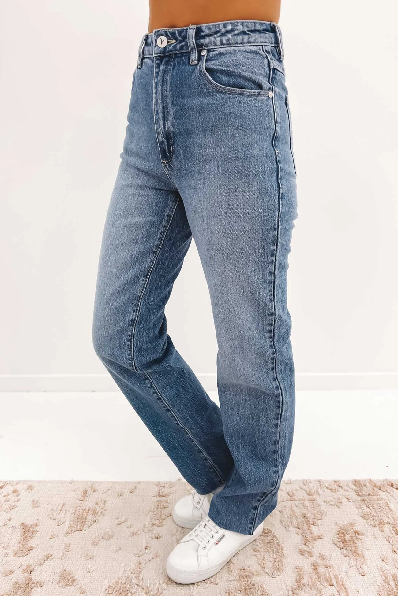 A 94 High Straight Jean Lexi Mid Blue Wardrobe Classic
