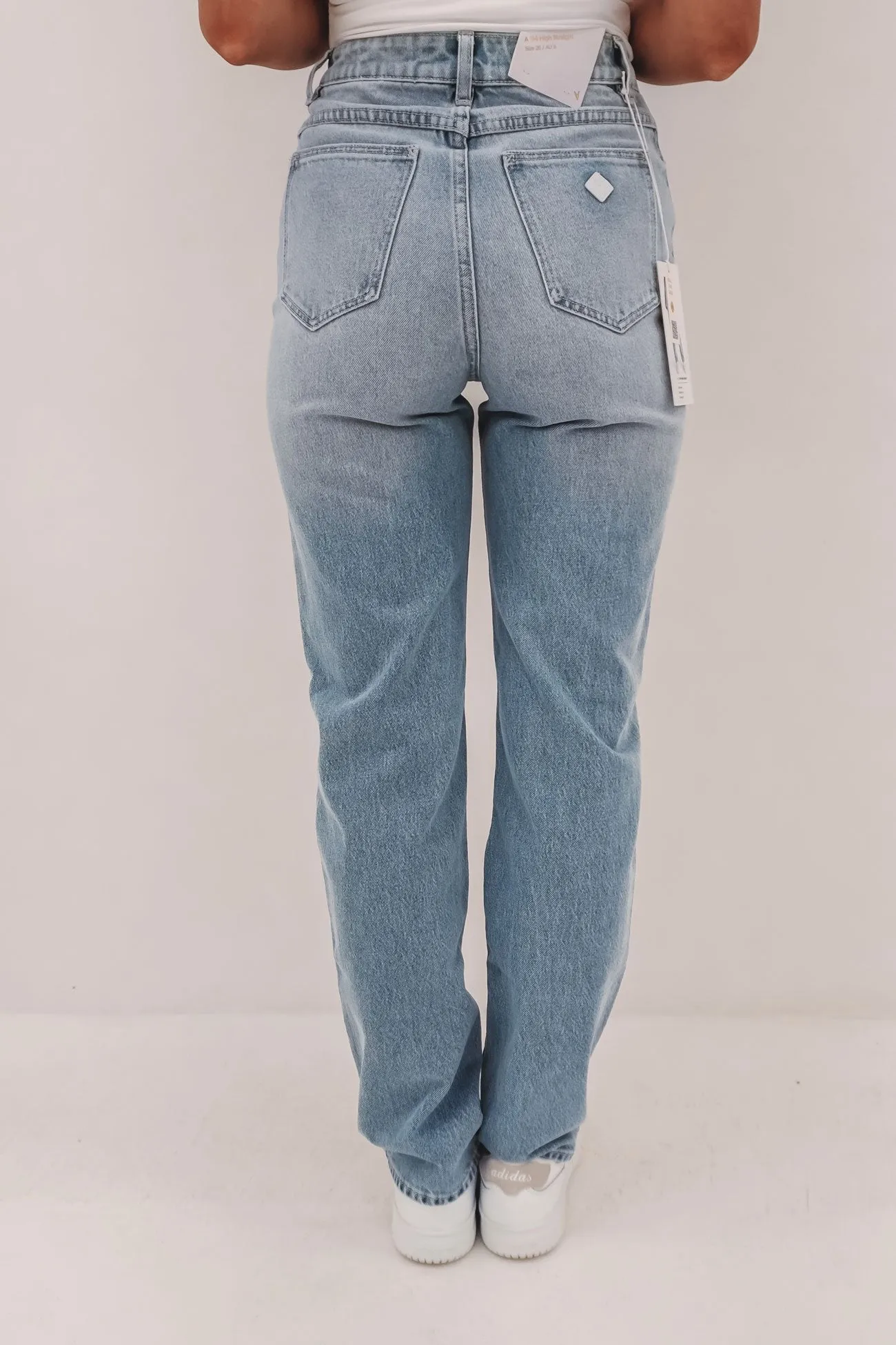 A 94 Straight Jean Gia Light Fabric Slim Sunny Vibes Festival Outfit