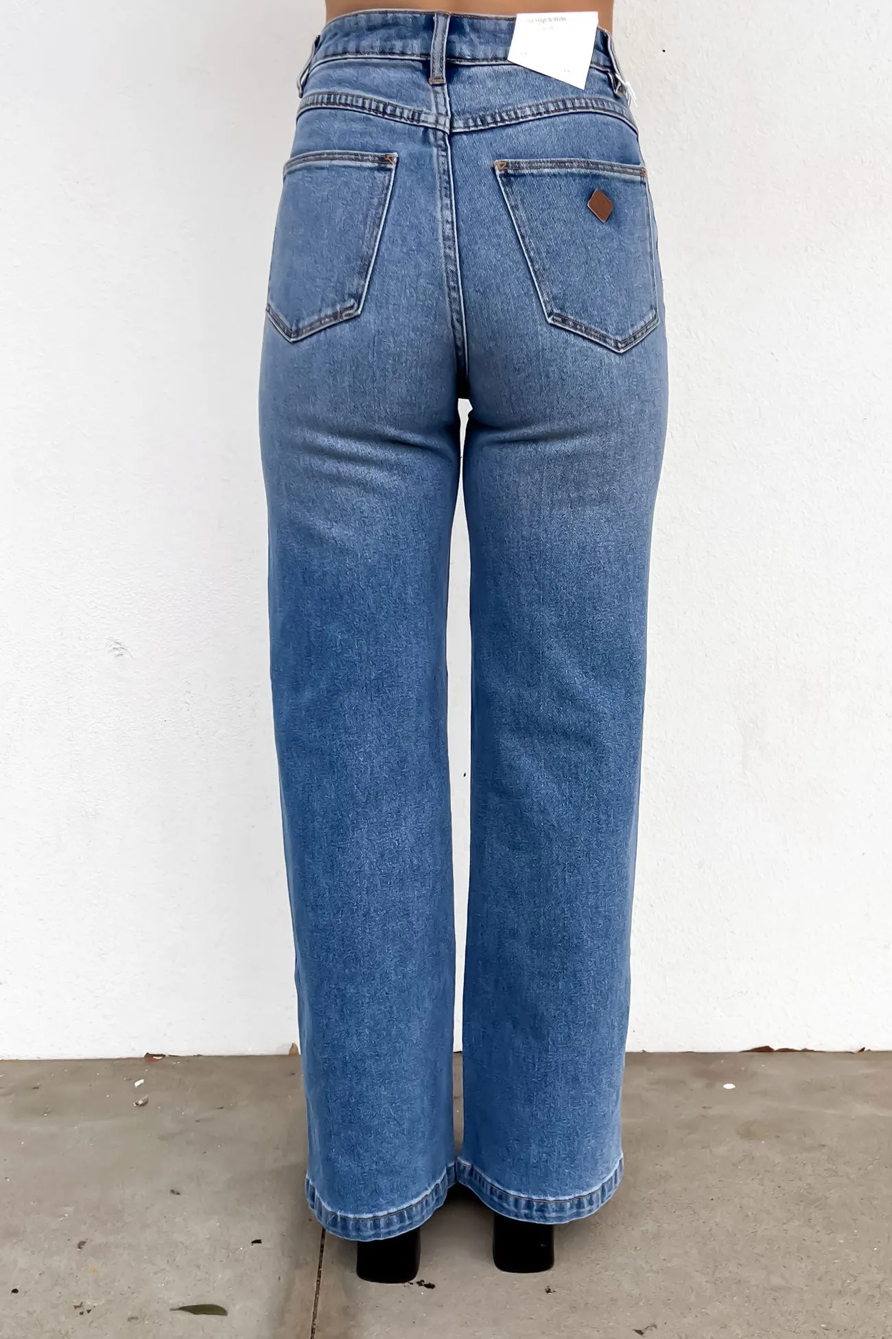 A 94 Wide Jean Julieta True Comfort