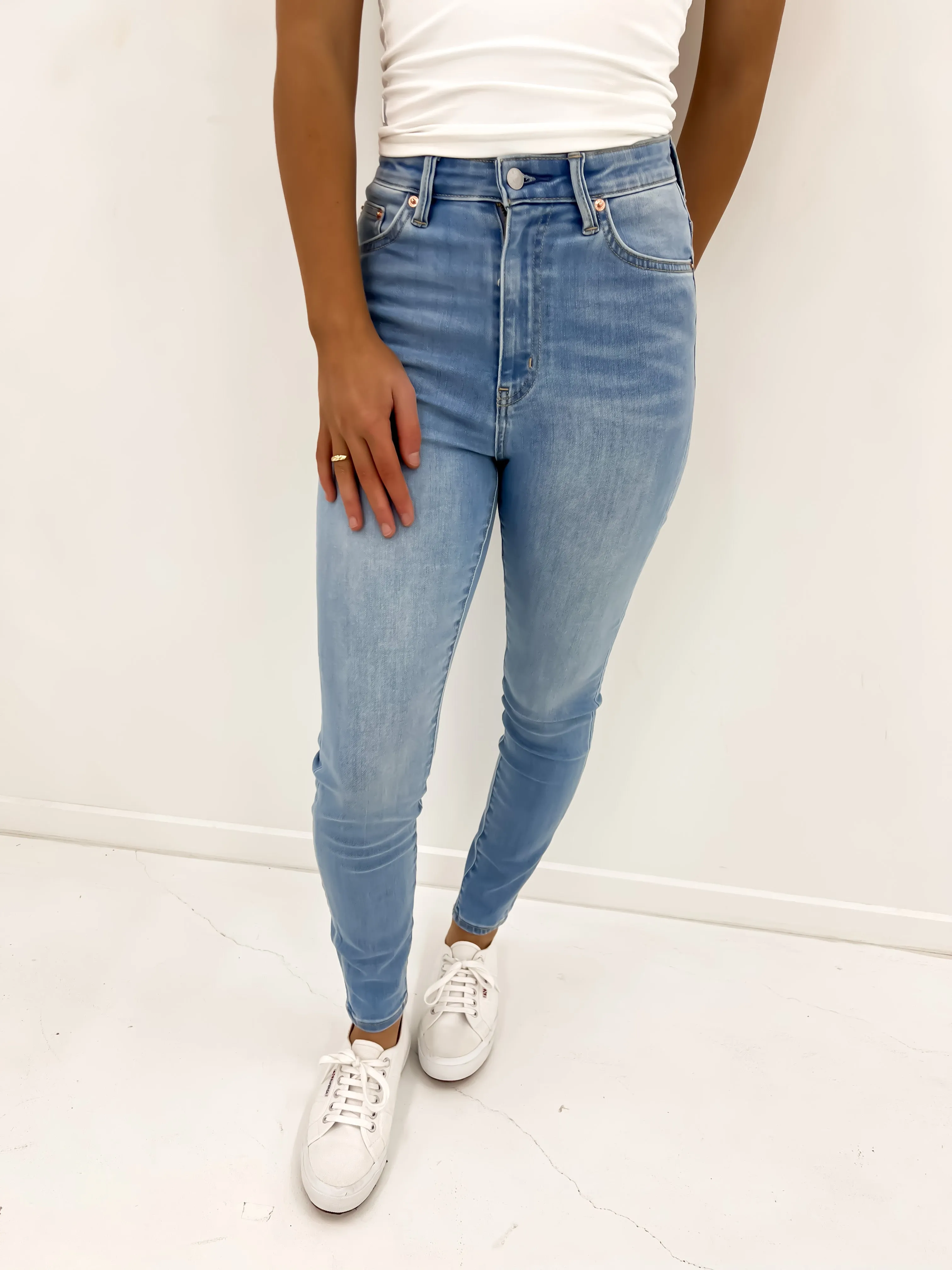 Minimal Fading Hi Rider Jean Sunday Fade