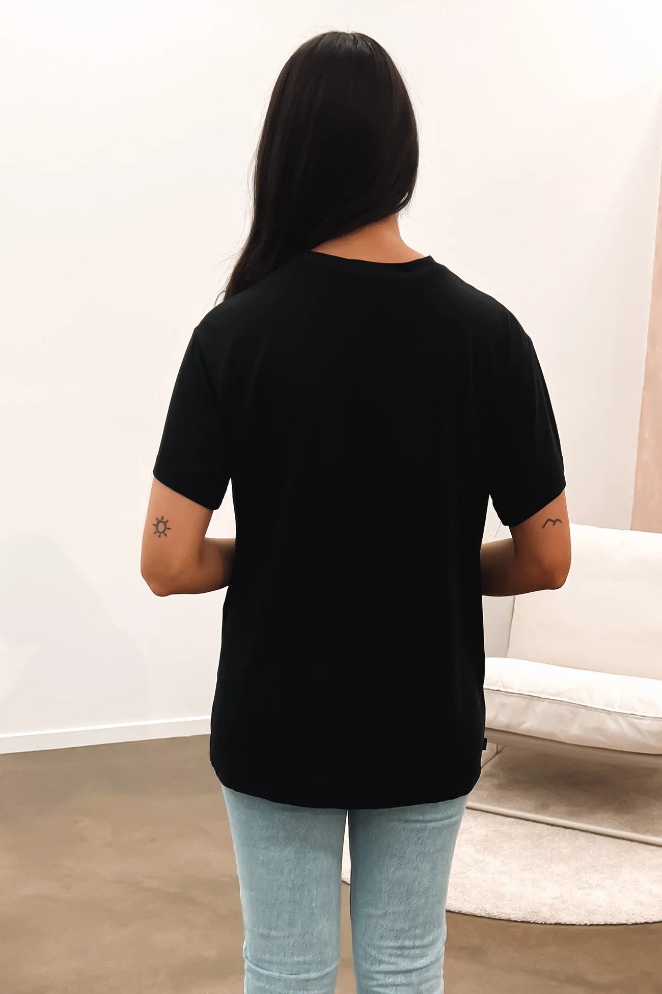 Thermoregulating Fabric Easy Wear Style Harper Tee Black
