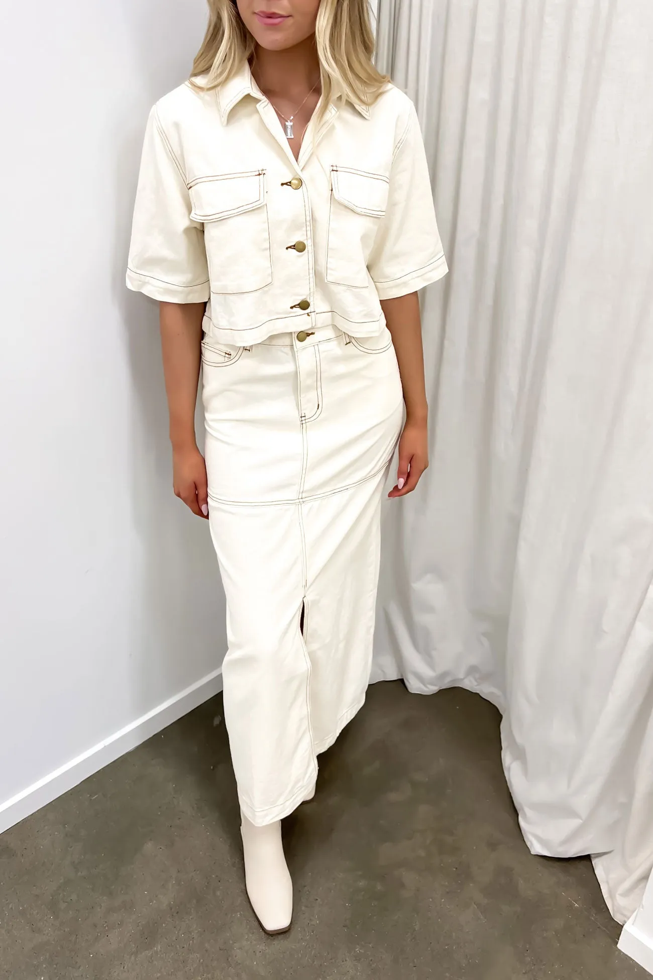 Alicia Denim Cropped Shirt Sand Weekend Style Youthful Appeal
