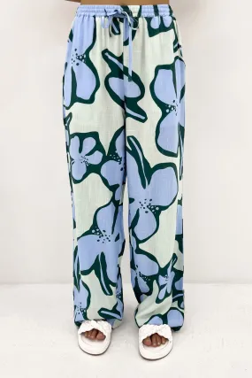 Flattering Fit Wear Kiki Pant Arlo Flower