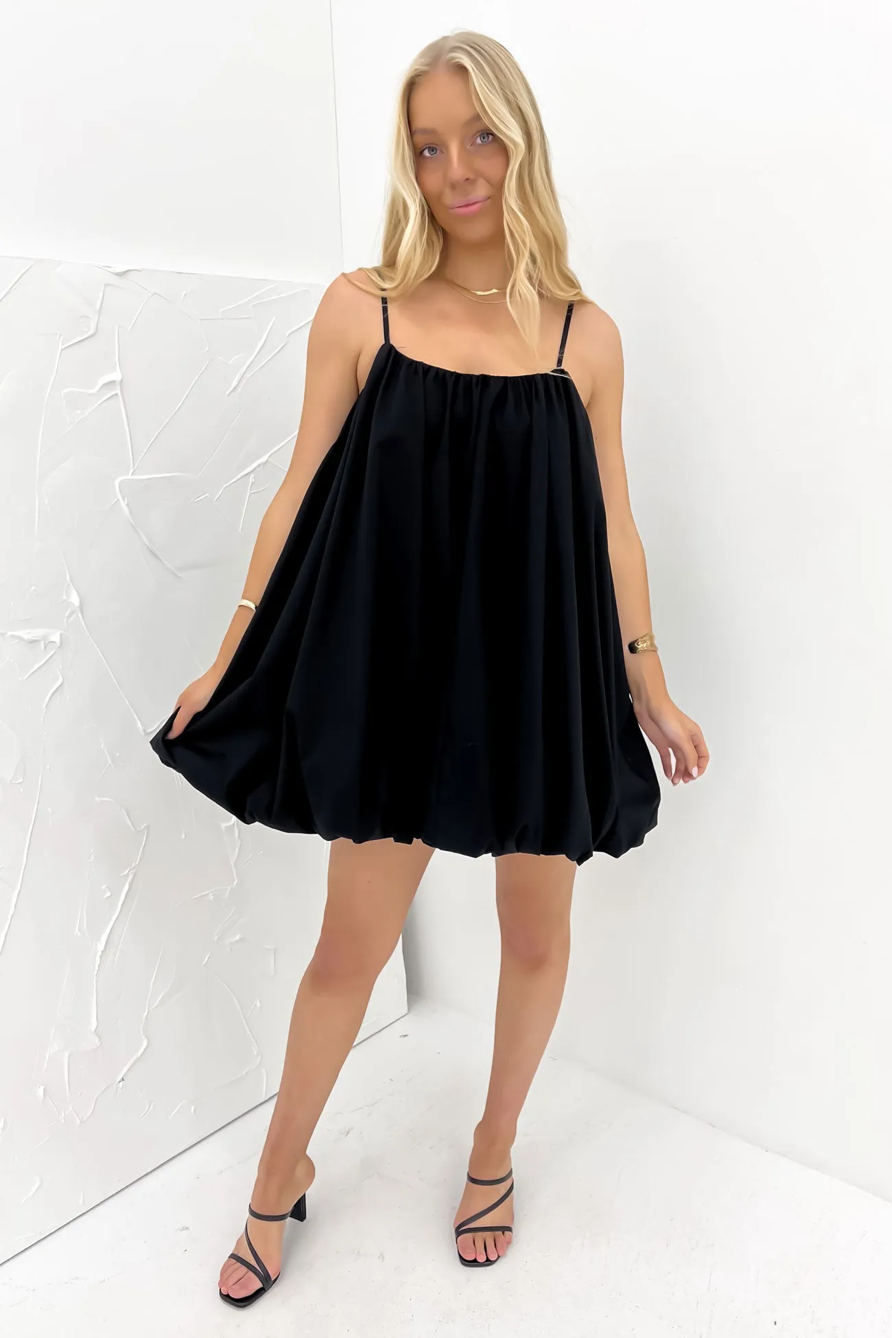 Subtle Detail Basic Warm Amery Mini Dress Black