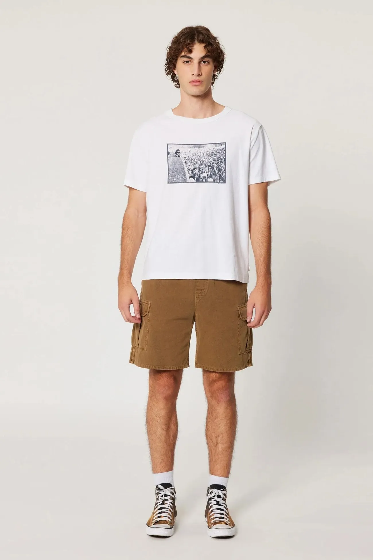 Angus Classic Tee White Layered Style