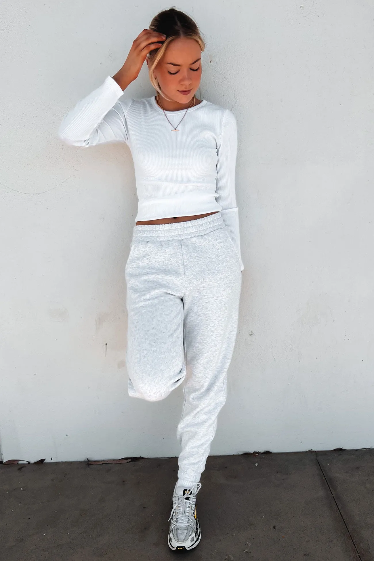 ErgonomicArticulatedDesign Austin Track Pant Snow Marle