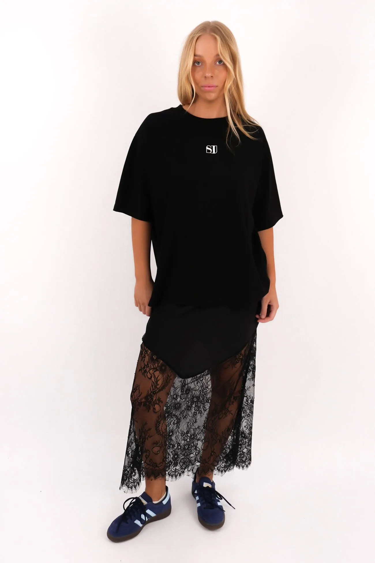 Boutique Exclusive Durable Stitching Romy Lace Maxi Skirt Black
