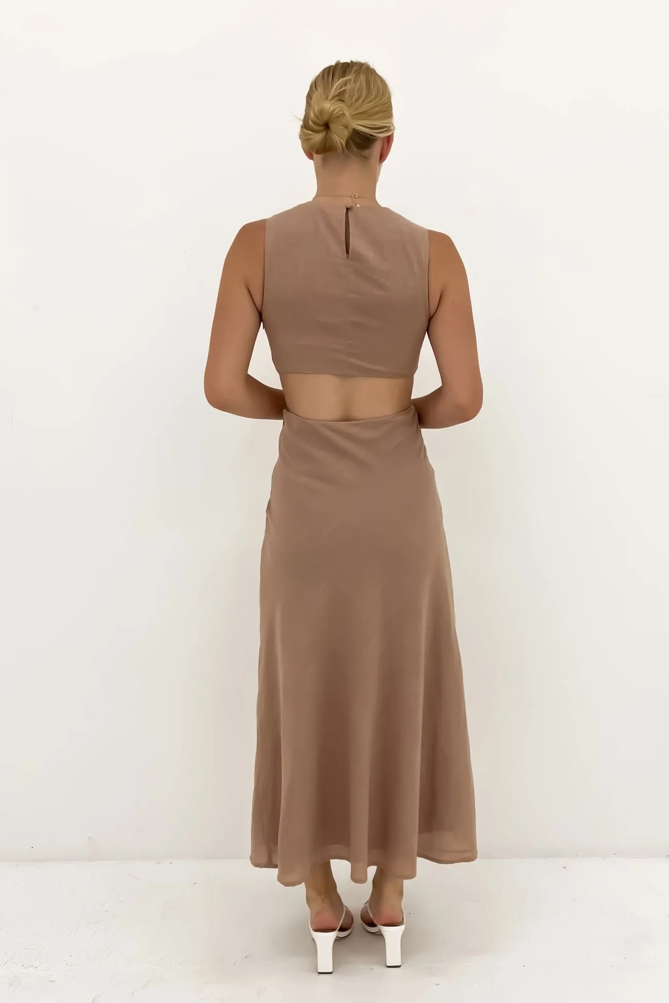 Asha Maxi Dress Nude Bohemian-Style Cozy Tones