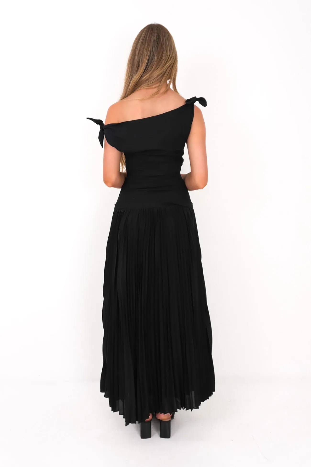 Effortless Elegance Augusta Maxi Dress Black