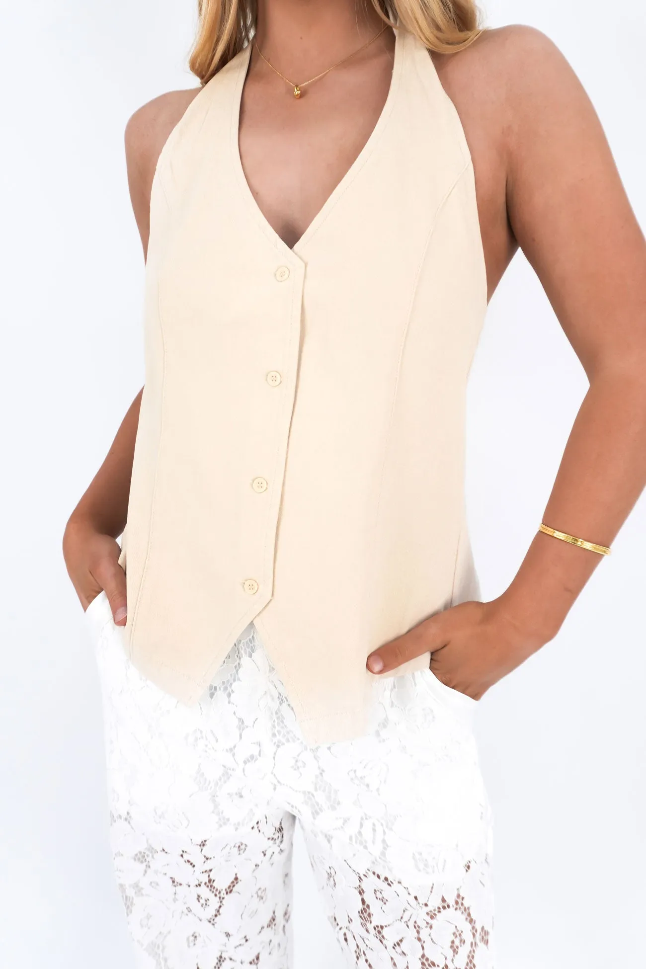 Event Deep Bailey Halter Vest Cream