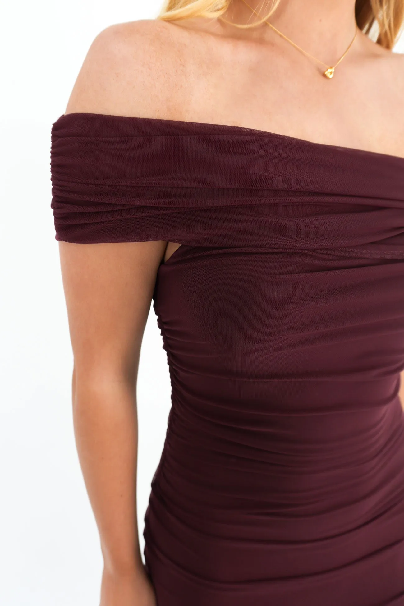 Bailey Midi Dress Burgundy Subtle Fit