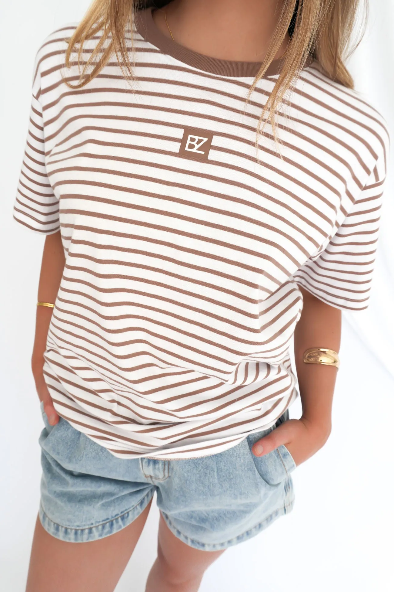 Beau Stripe Tee Brown Stripe Travel Comfort Style Light and Breathable