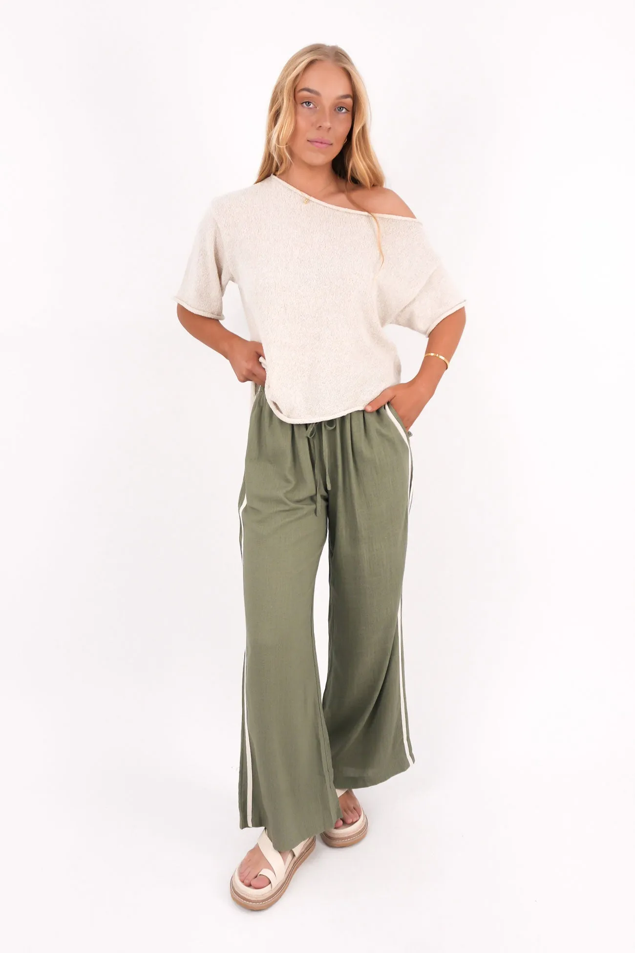 Comfortable Design Relaxed Fit Design Berlin Pant Khaki