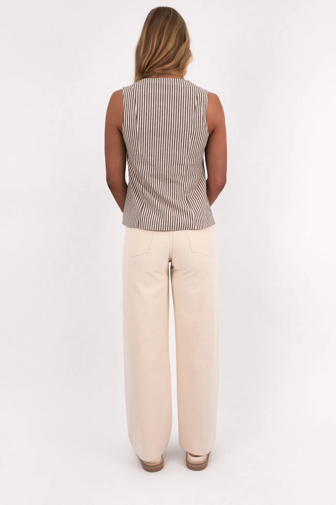 Outdoor Layer Chic Fit Beyond Relaxed Leg Pant Cream
