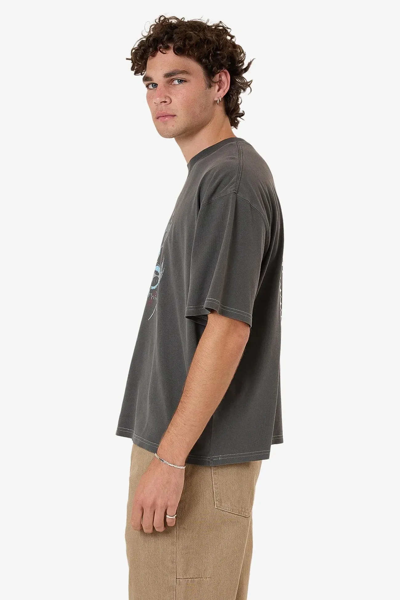 Bitter End Box Fit Oversize Short Tee Merch Black Lightweight Style