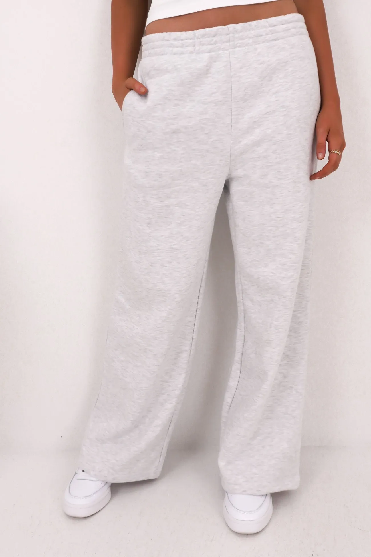 Rubberized grip Stretch Comfort Blair Wide Track Pant Snow Marle