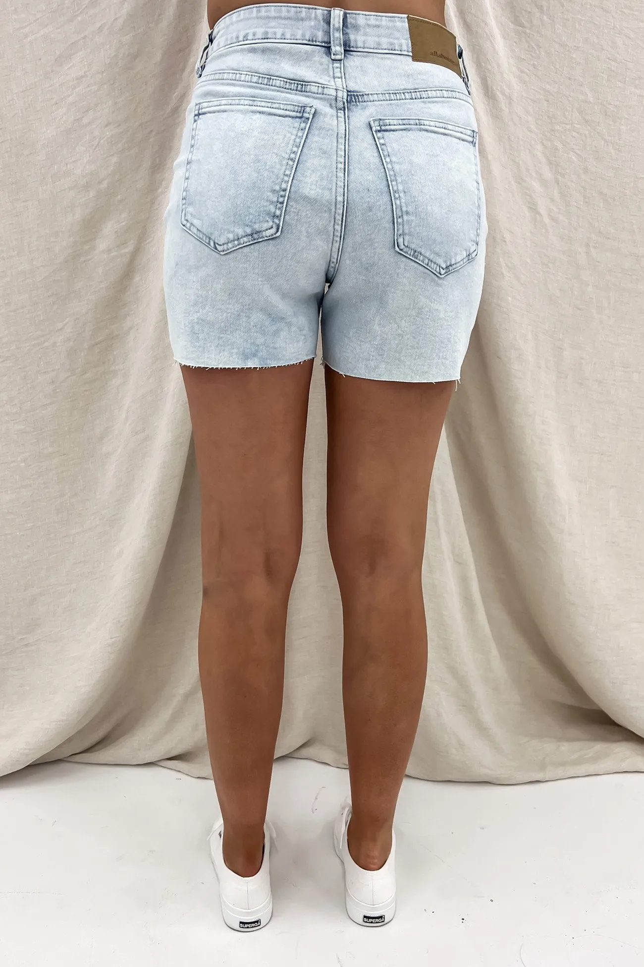 Bobby Cut Off Short Bleach camping clothes runners