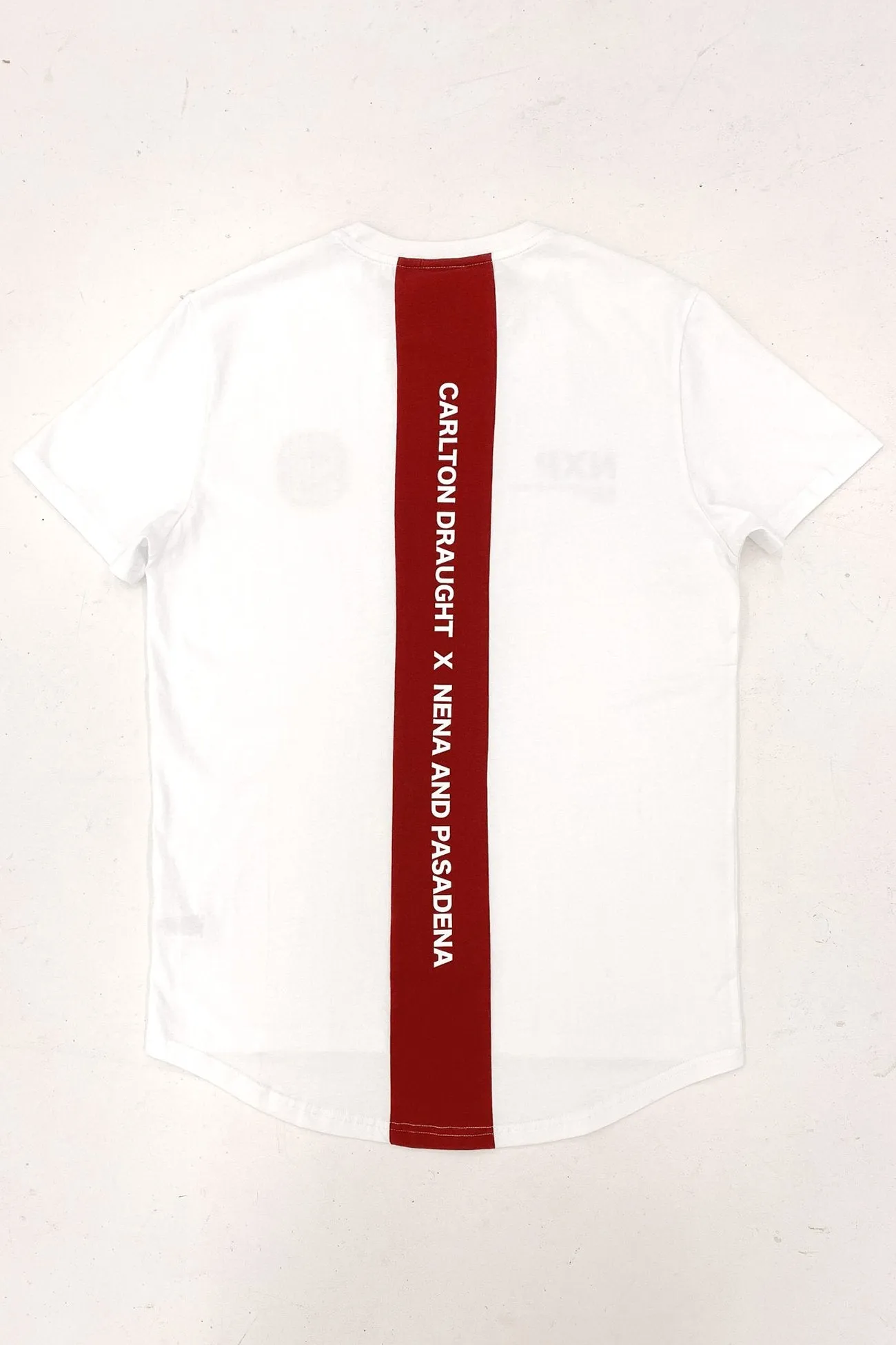 Bramling Cape Back Tee White Maroon Easy and Relaxed