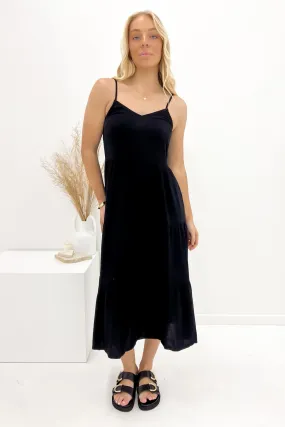 Contemporary Look Bridey Midi Dress Black
