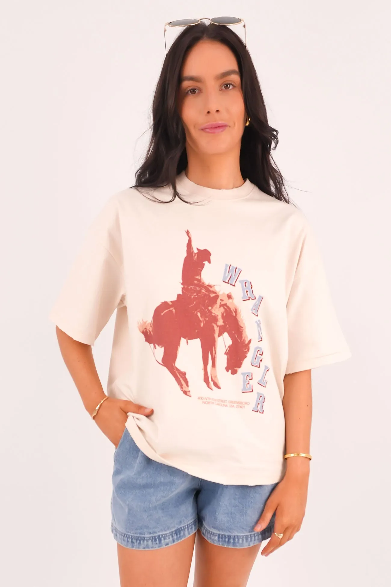 Airflow Ventilation Round neck simplicity Bucking Boxed Tee Ecru