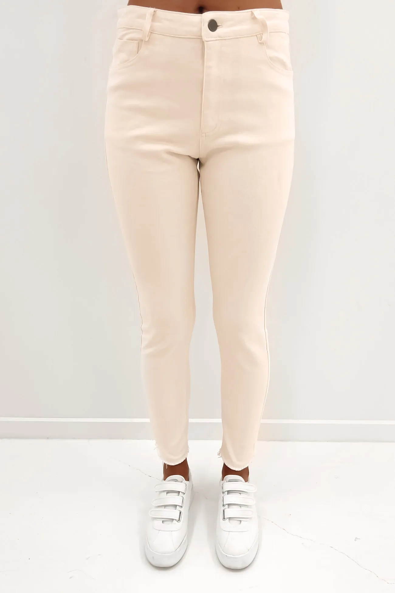 Rubberized grip Double Layered Hem Cameron Pant Beige