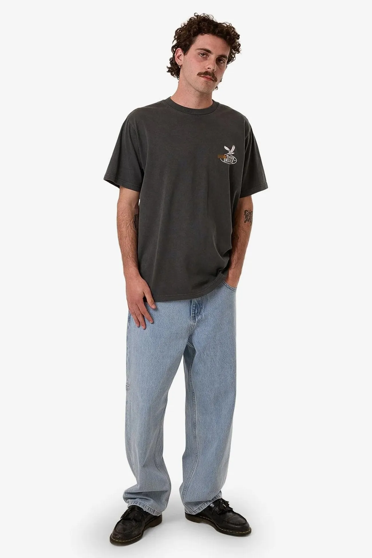 Deluxe Merch Fit Tee Merch Black harmonious
