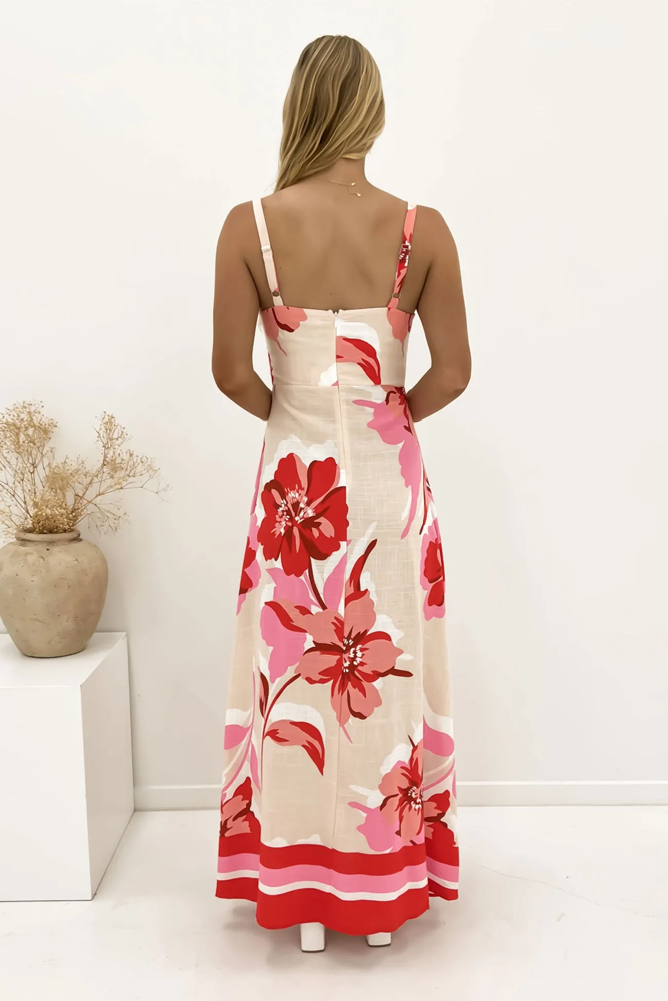 Sierra Maxi Dress Rosabel Flattering Comfort Wear Urban Minimalism