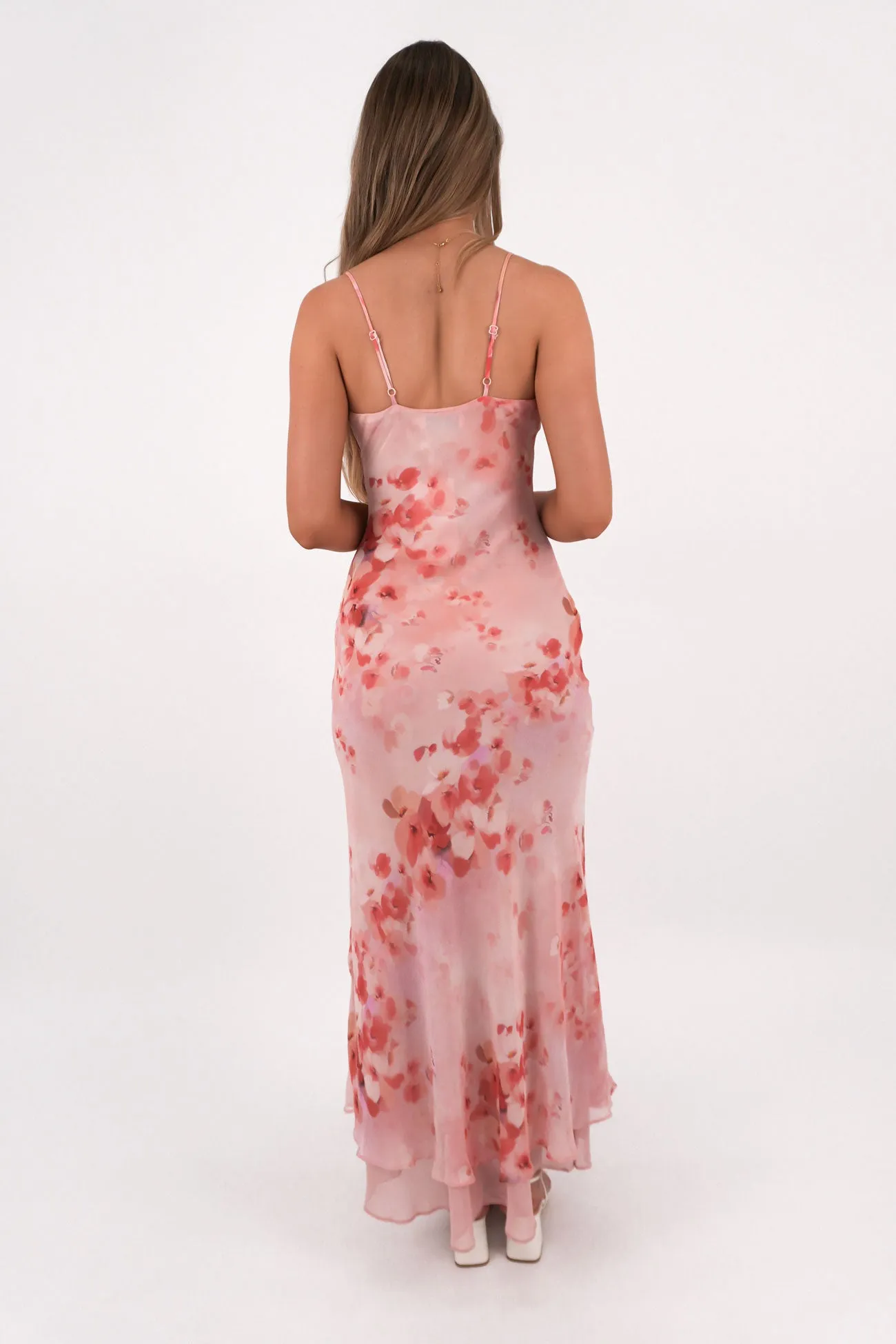 Tiana Maxi Dress Pink Chic Silhouette