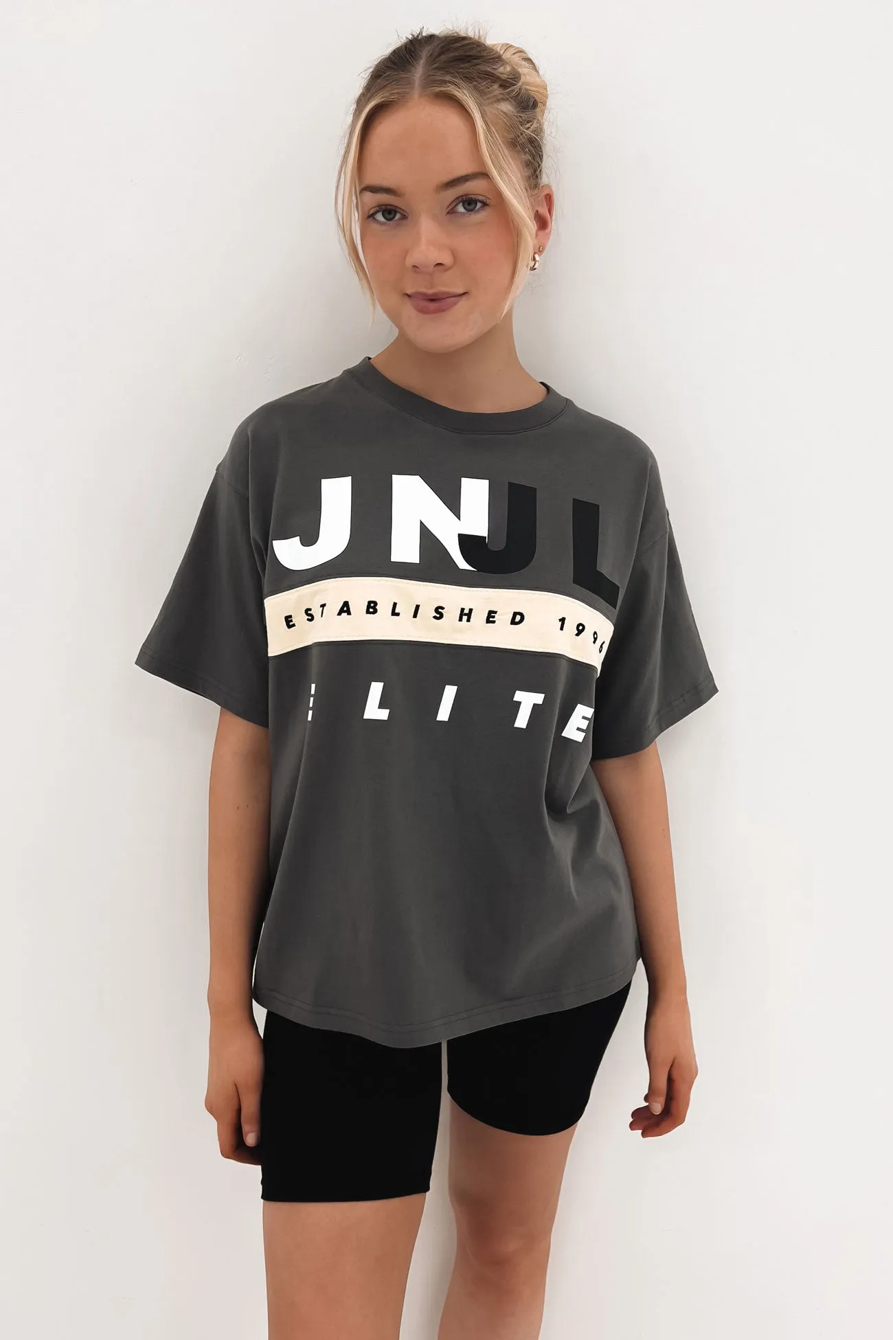 Flexible Neckline Casual Look Wear Landon Tee Charcoal