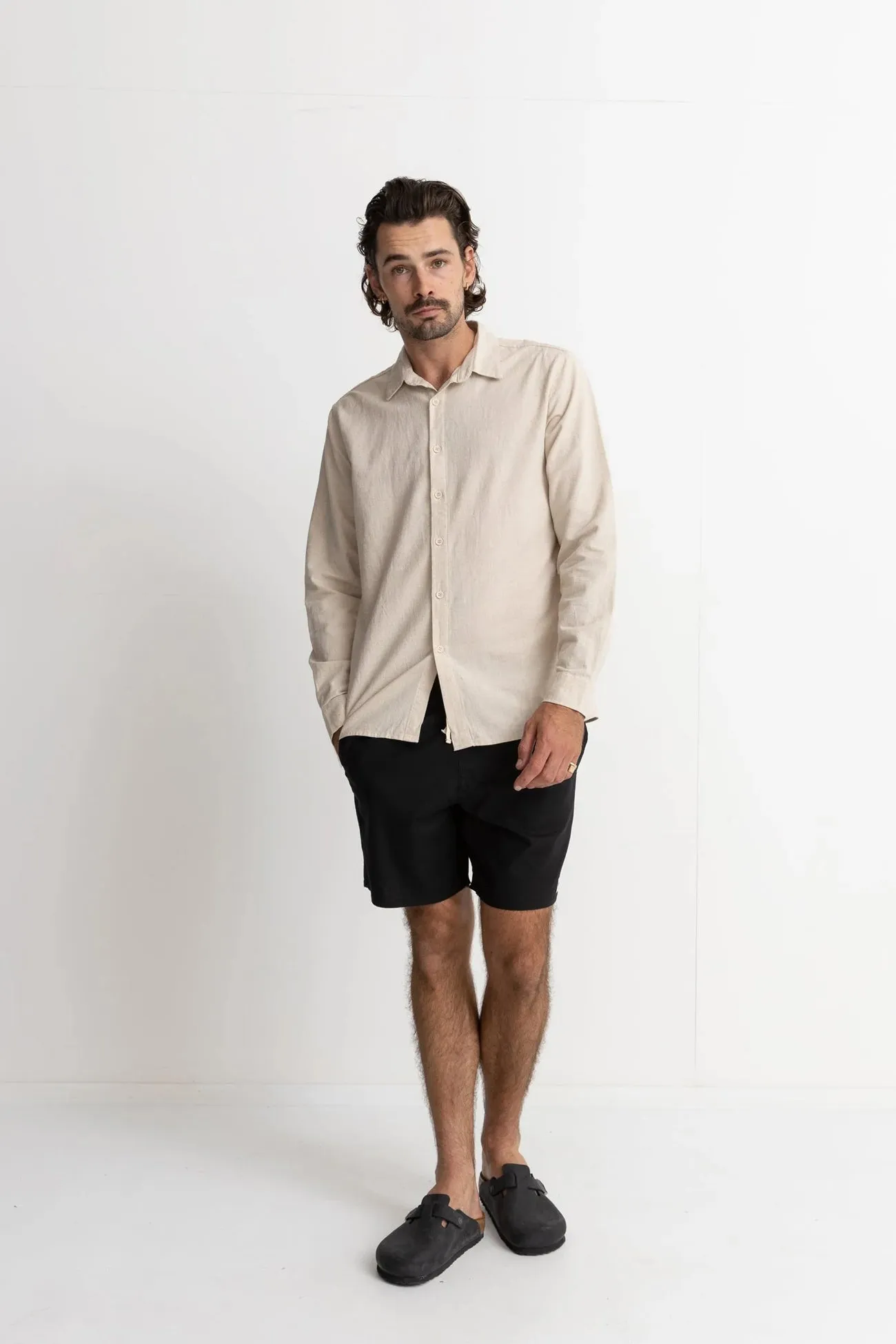 Brushed Inner Lining Two Tone Stitching Classic Linen Long Sleeve Shirt Sand