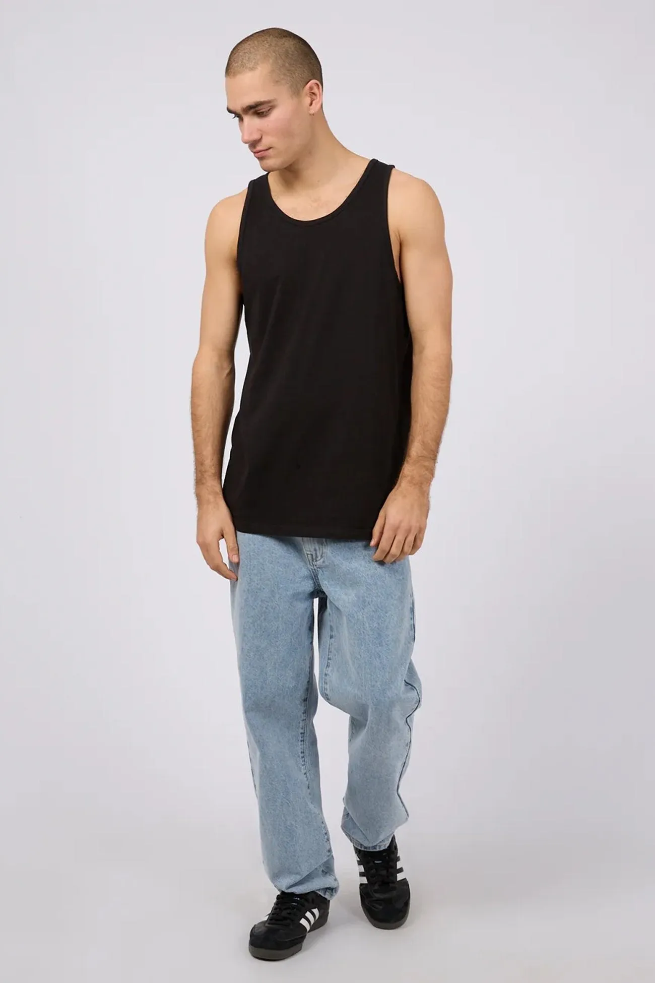 Classic Singlet Black Illuminated