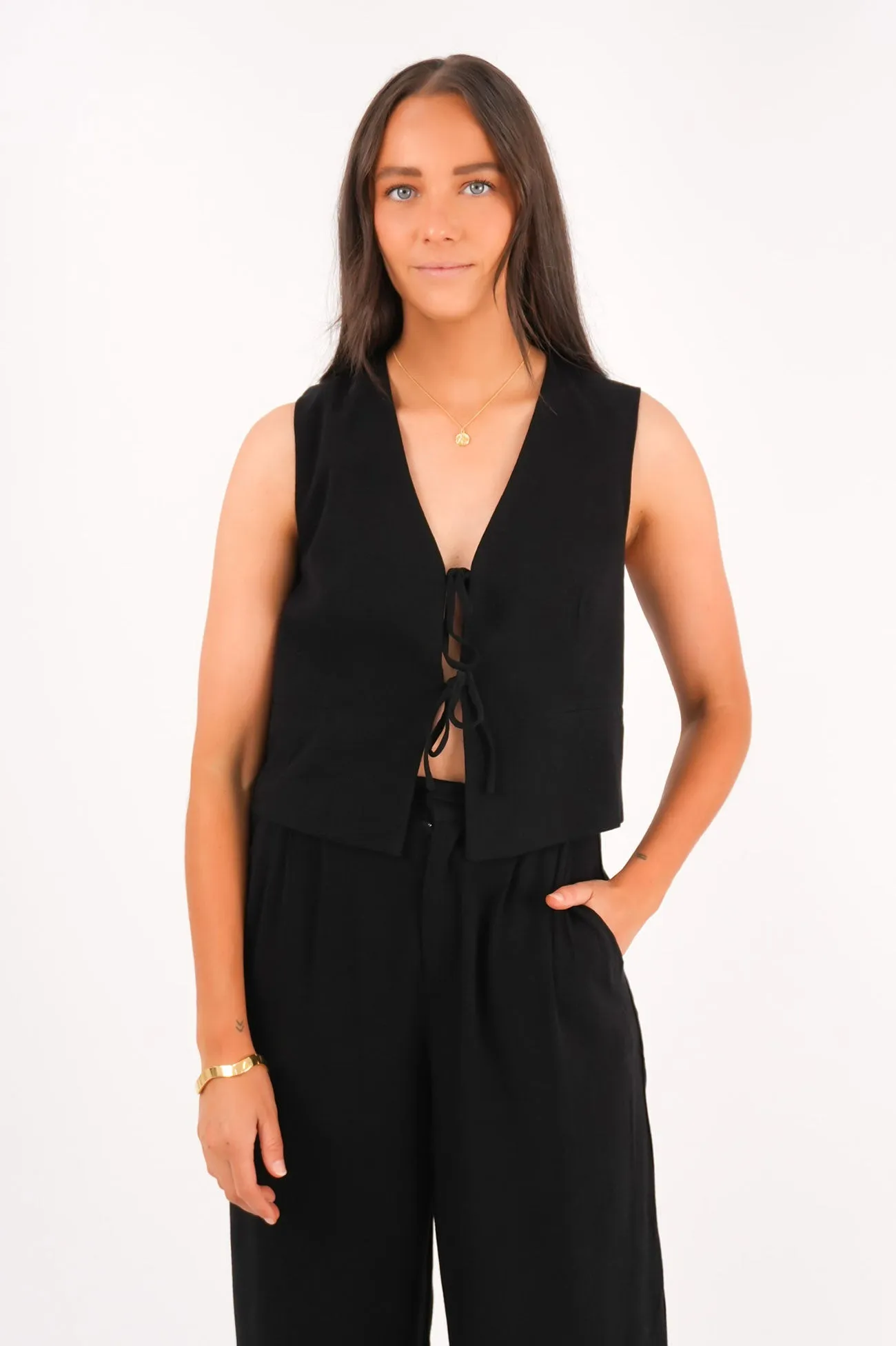Noise Reduced Zippers Daily Wear Natalia Vest Black