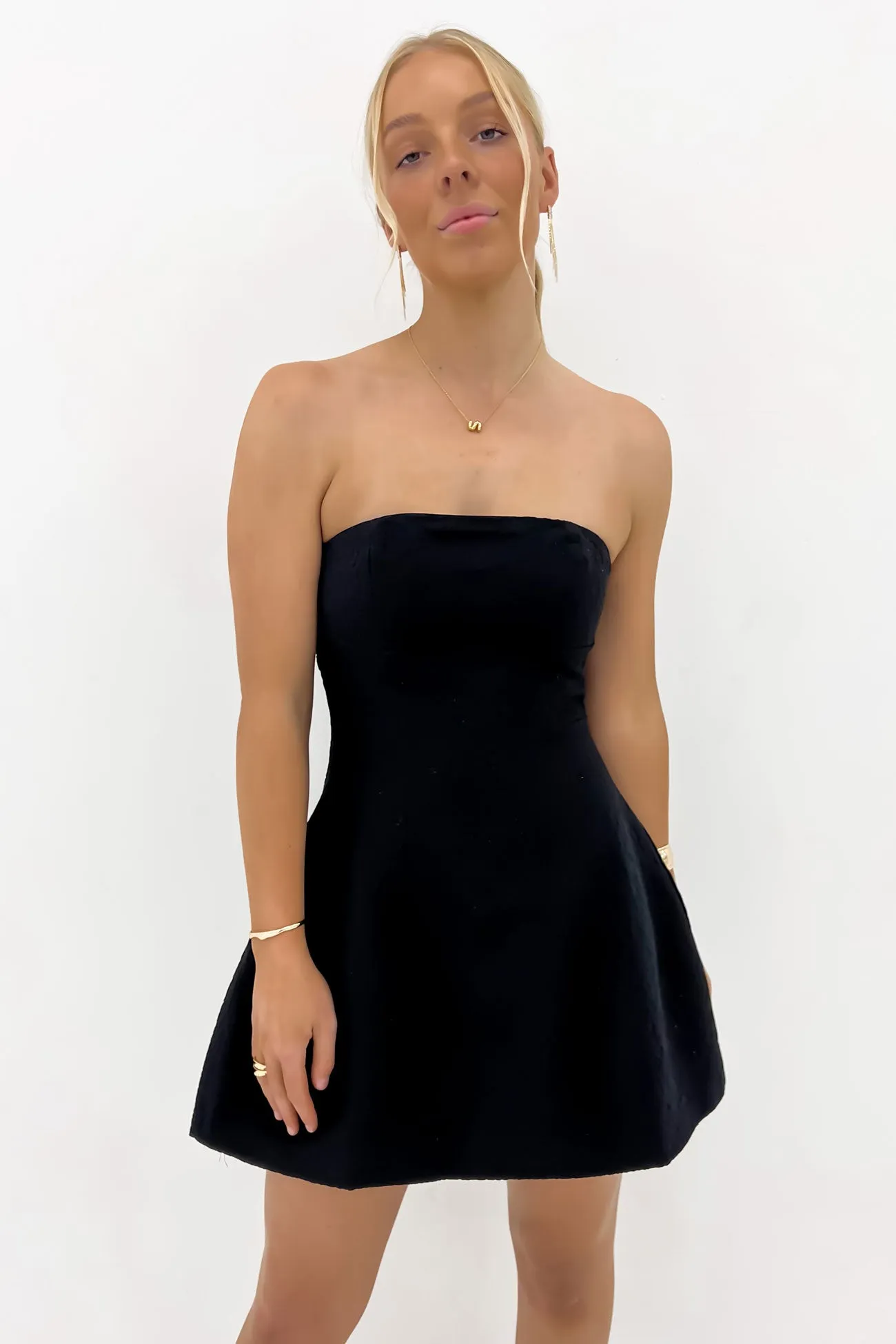 Flattering bodycon dress Sammi Mini Dress Black