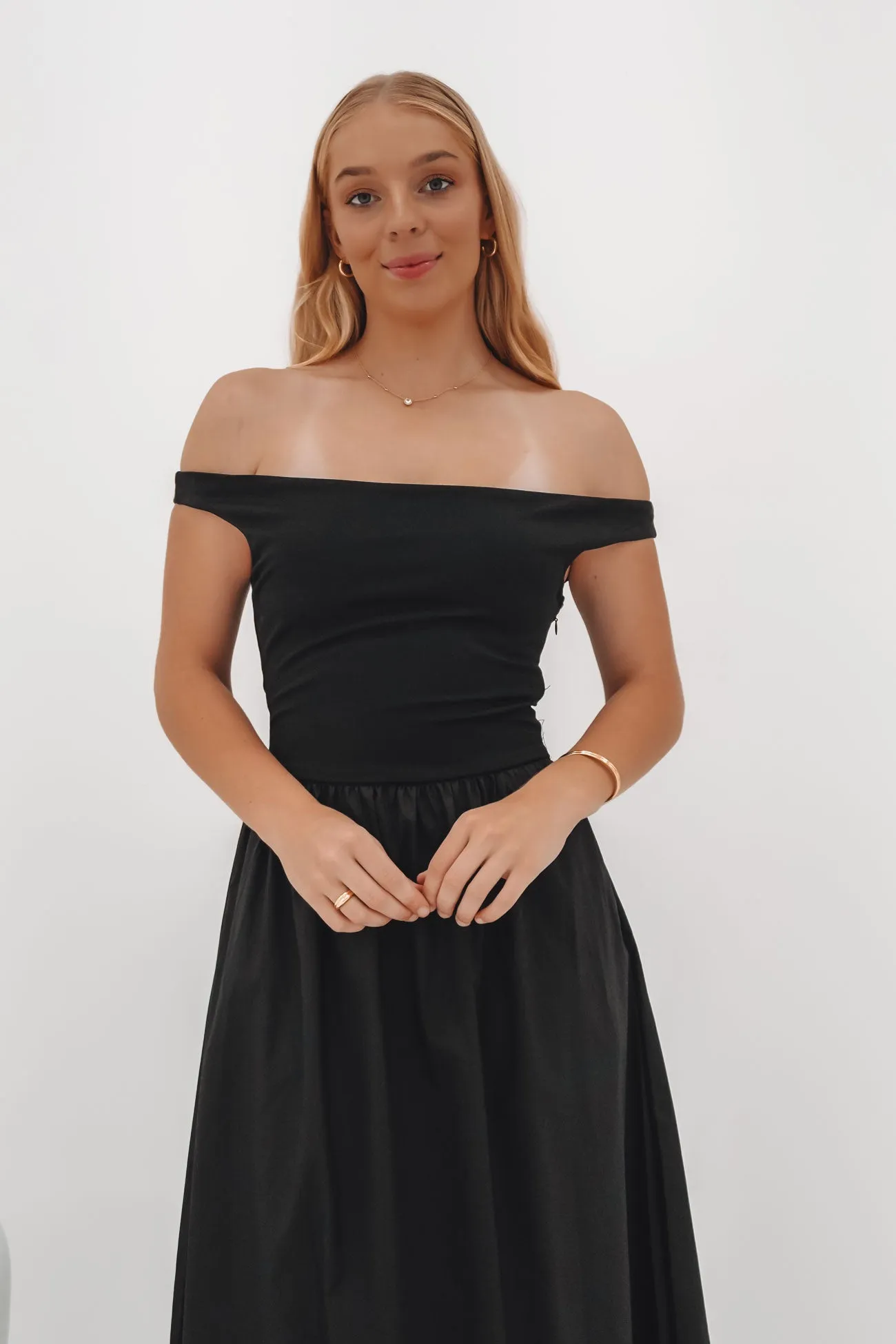 Effortless Comfort Cleary Midi Dress Black