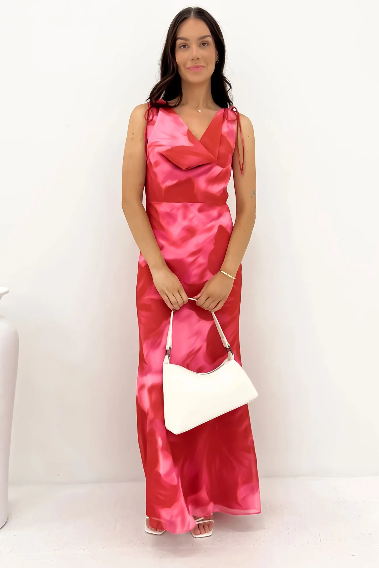 Alisa Maxi Dress Hibiscus Soft Air