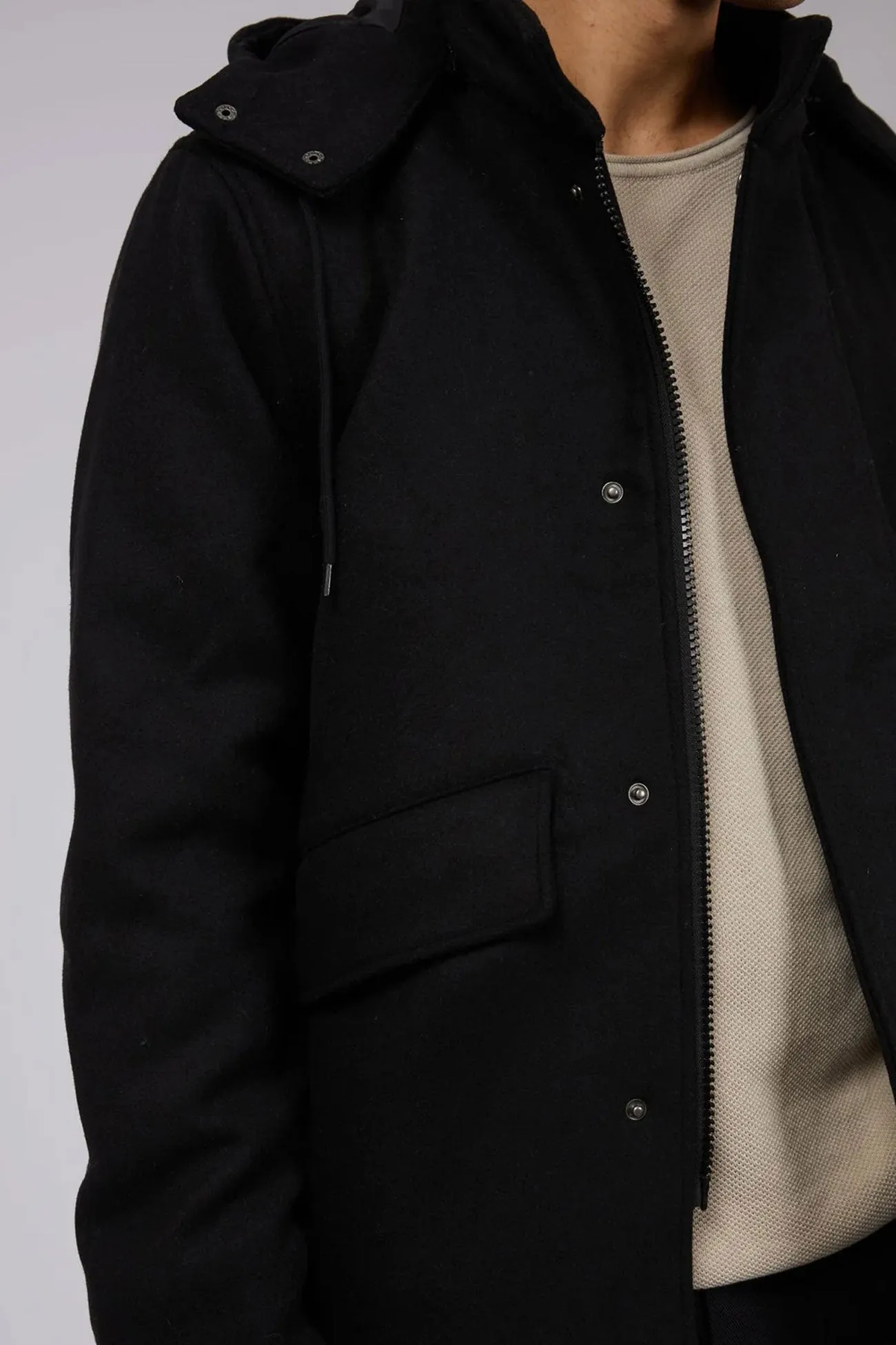 Anti Slip Cuffs Essential City Look Chase Jacket Black