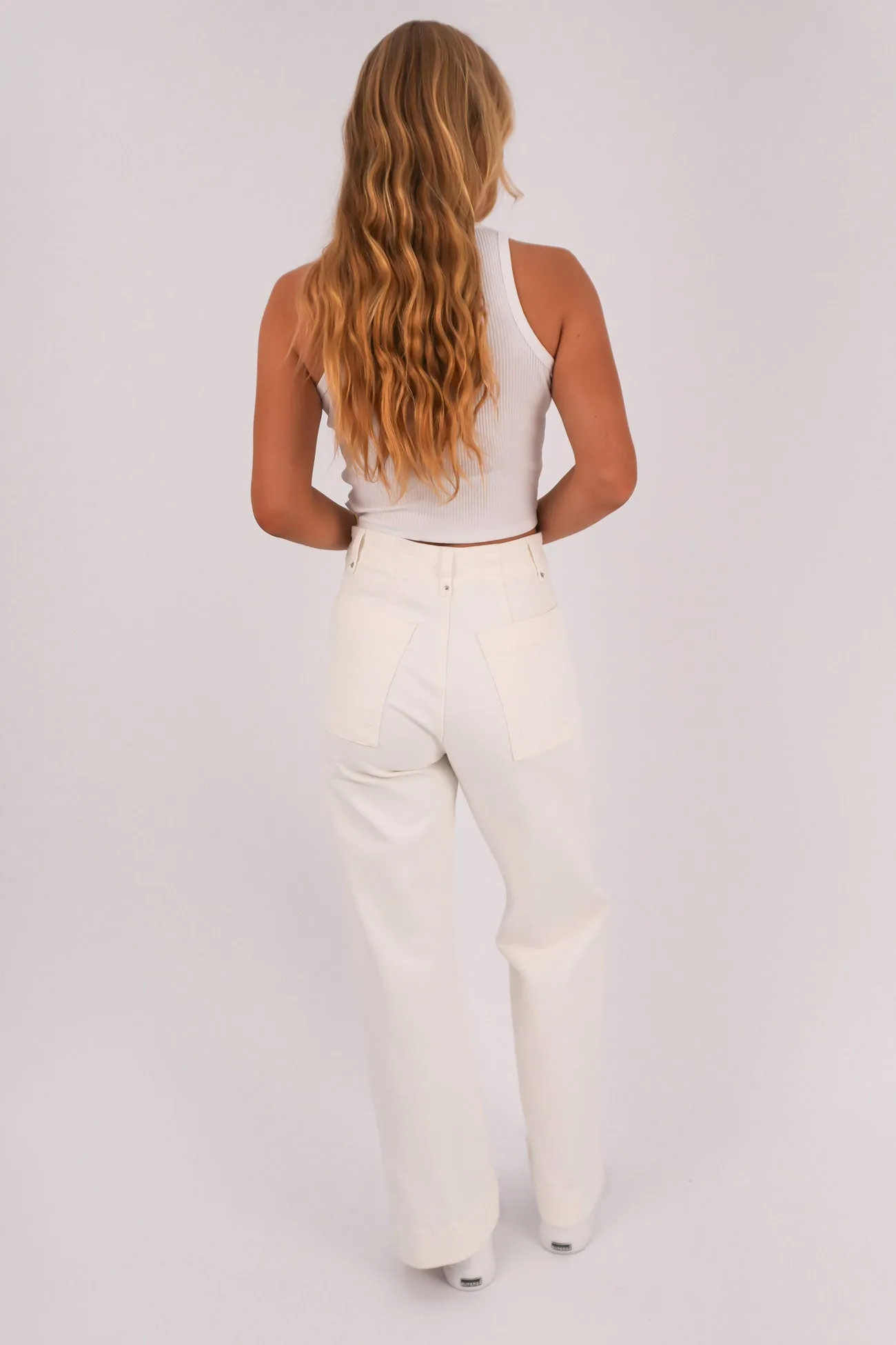 Casual Friday Classic Lara Jean White