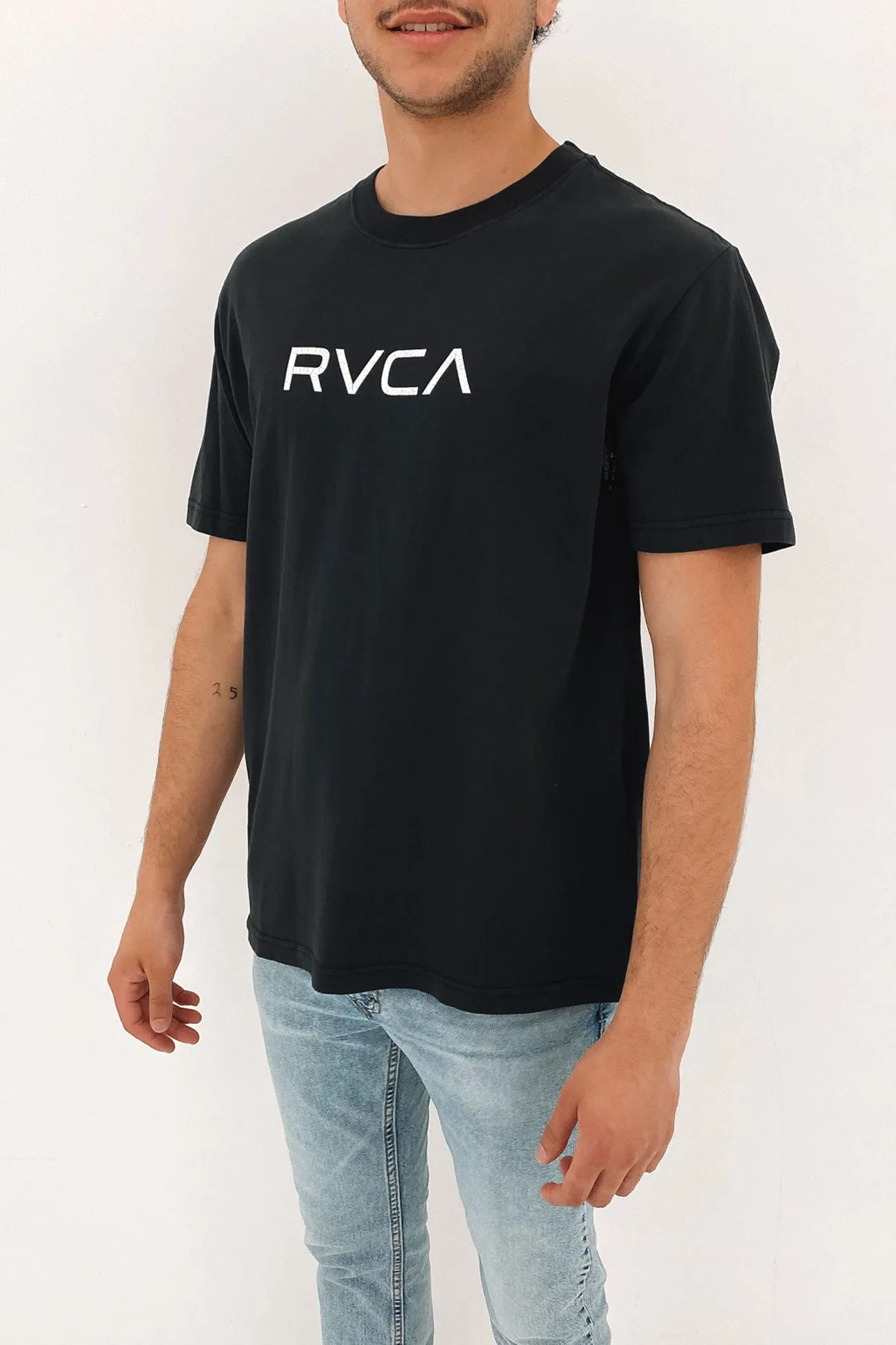 Big RVCA Washed Short Sleeve Tee RVCA Black Everyday Chic