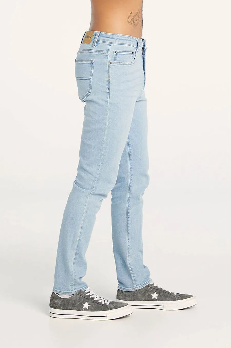 Easy Fashion Basic Outfit R3 Slim Straight Jean Timeless Blue