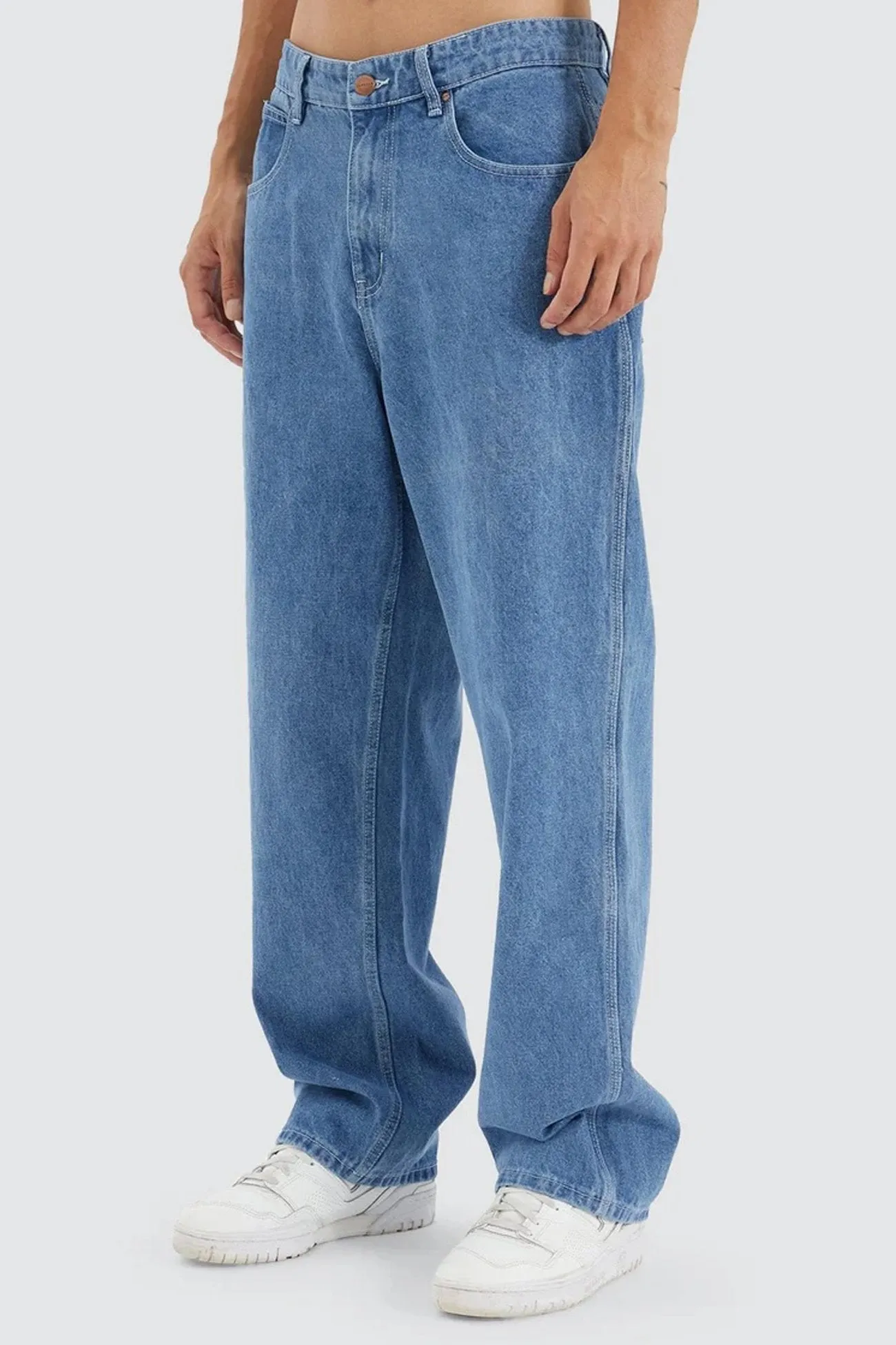 Dillon Baggy Fit Jean Clean Blue Travel Outfit Chill Outfit Date Night Versatile Relaxed Style