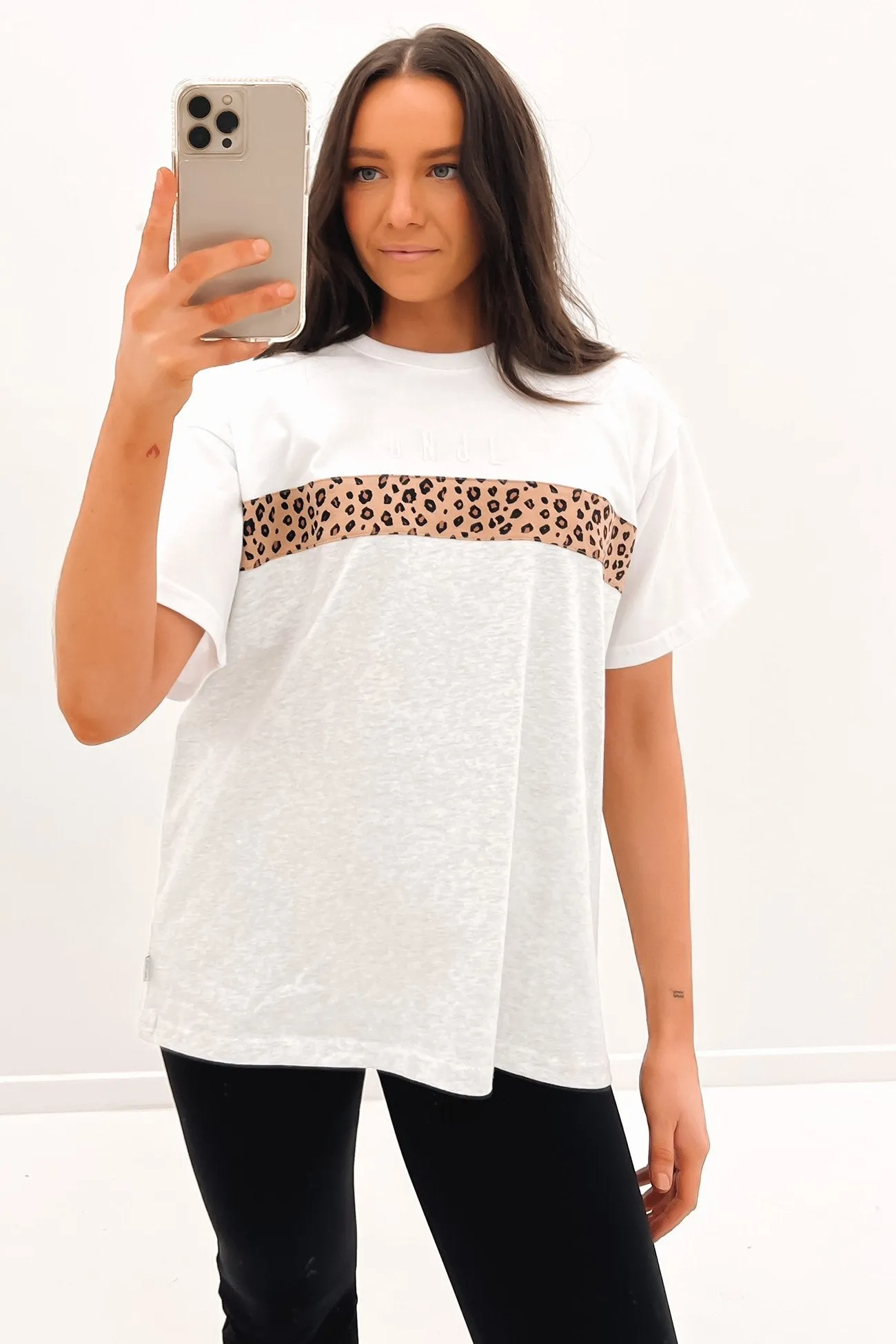 Leopard Panel Up Tee Snow Marle MoistureControlFibers Indoor clothing