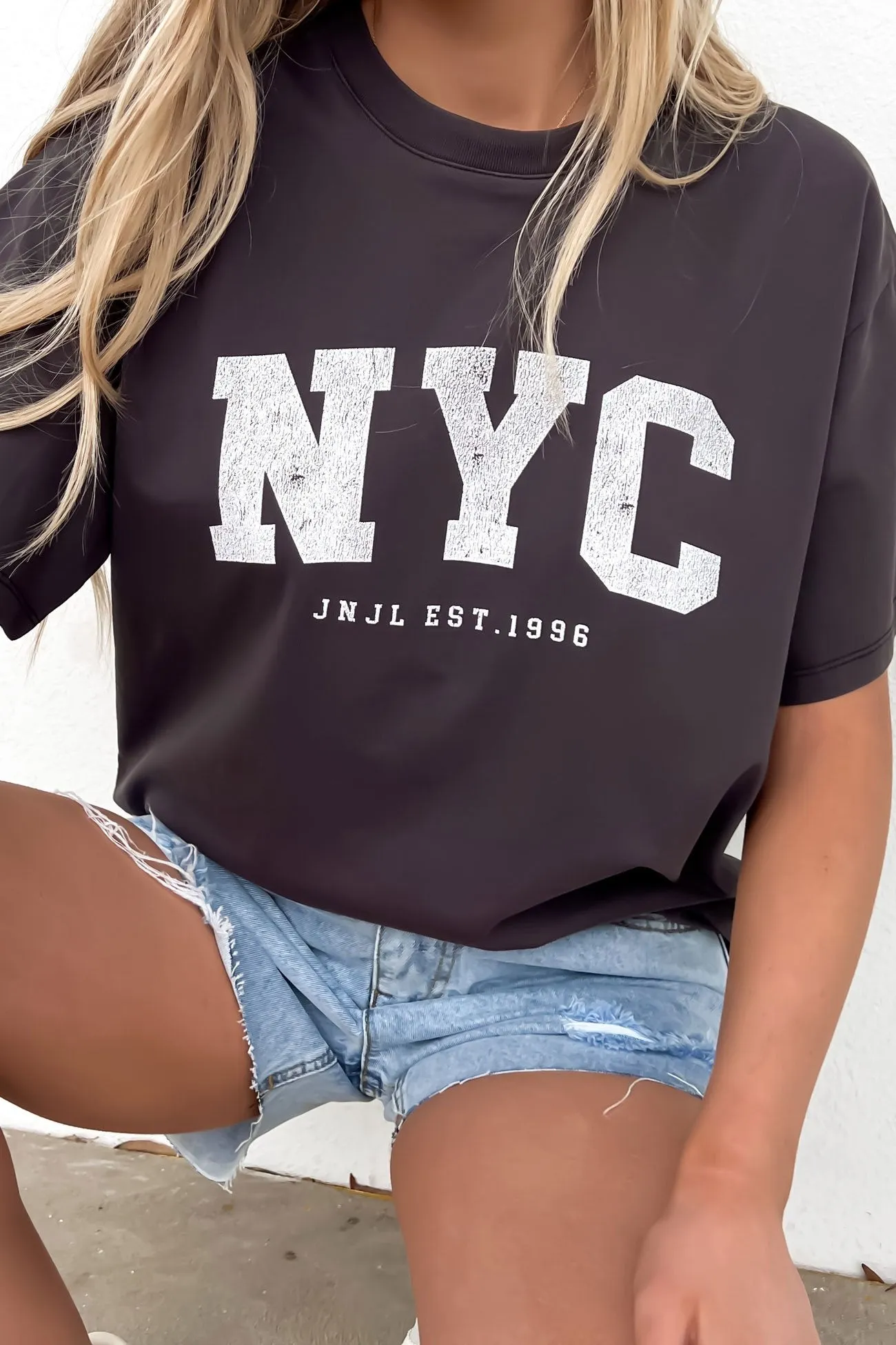 NYC Tee Washed Black safe for skin soft look