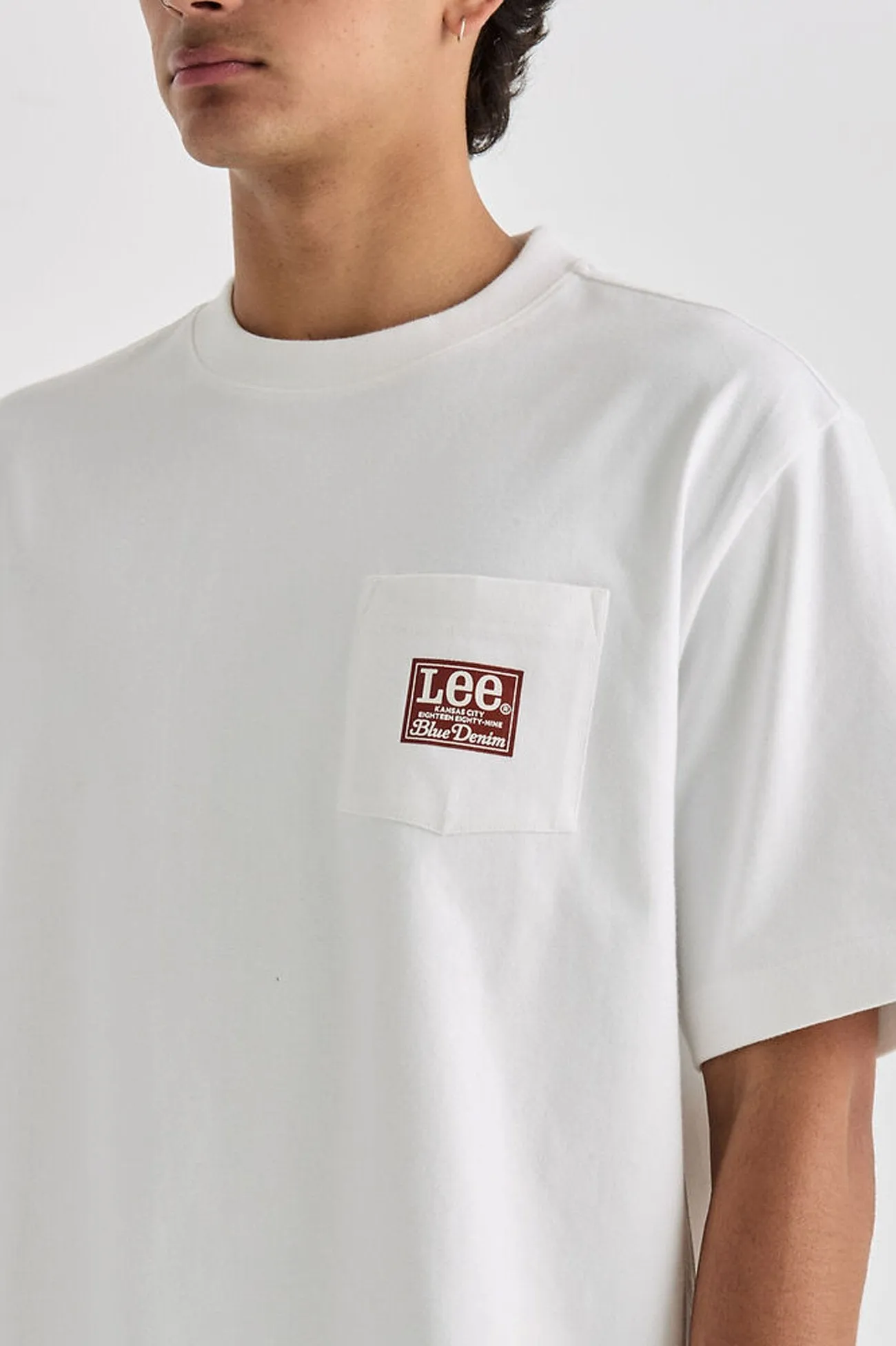 Unisex Fit Simple and Comfortable Heritage Box Cutter Pocket Tee White
