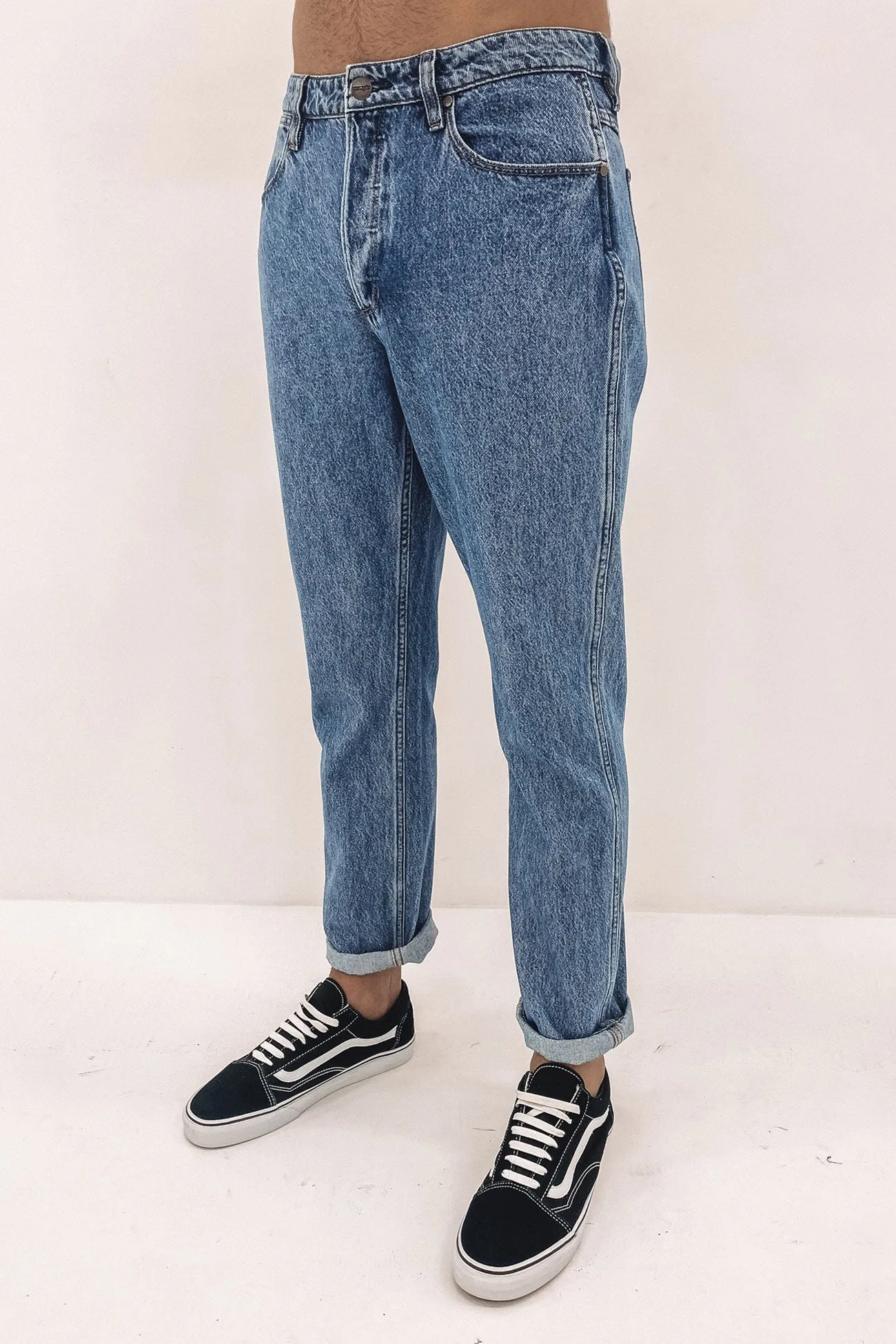 Elegant Bold Look Eazy Straight Jean Stone Ride