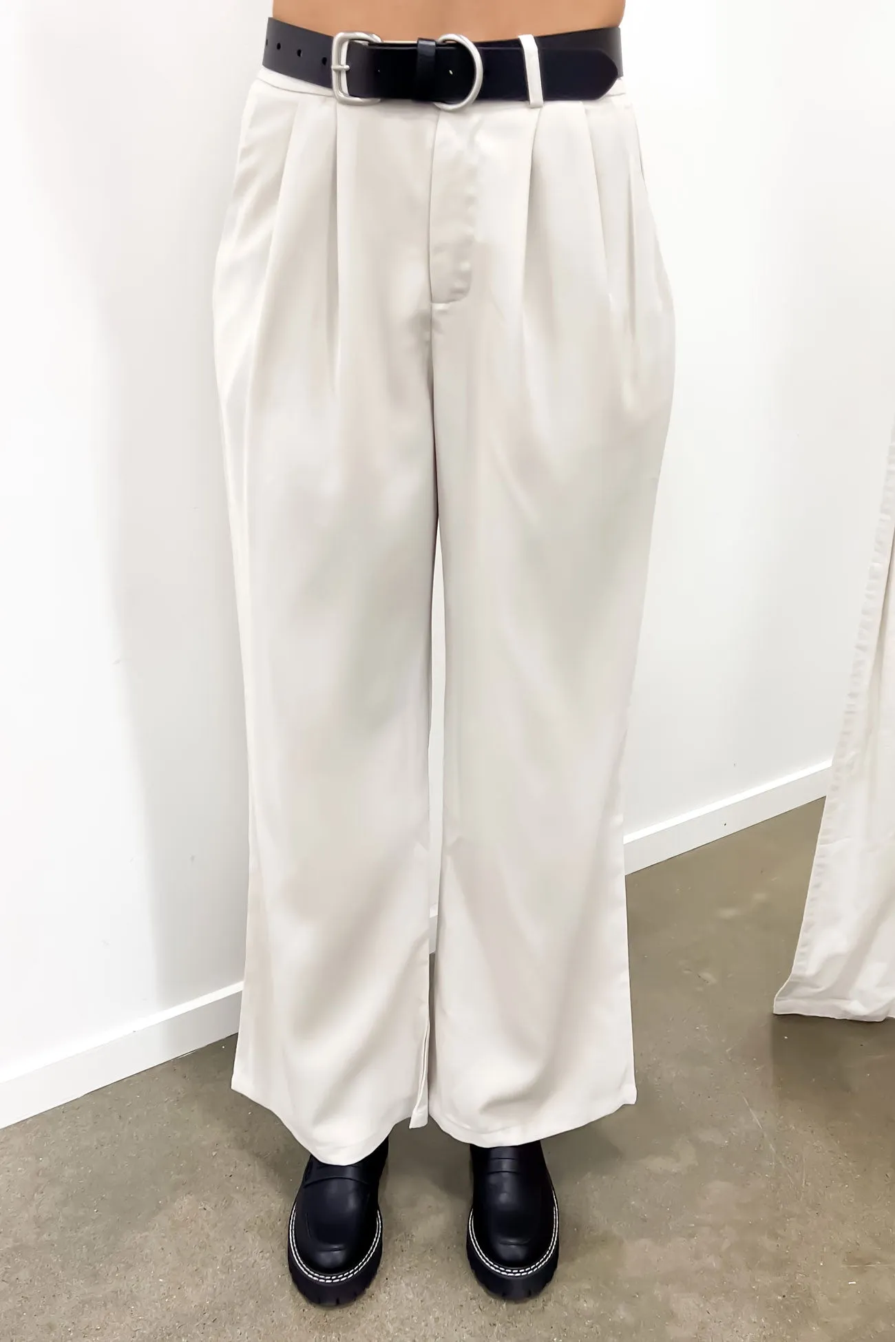 Smart Casual High Waist Ebony Pant Oyster