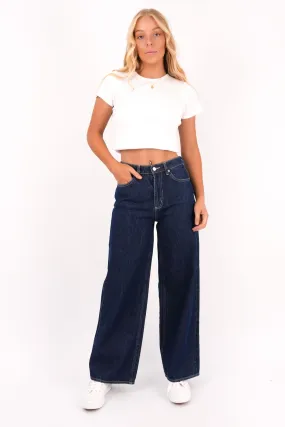 Urban Explorer Trend Setter Travel Outfit Music Event Mid Slouch Jean Indigo Exchange Petite