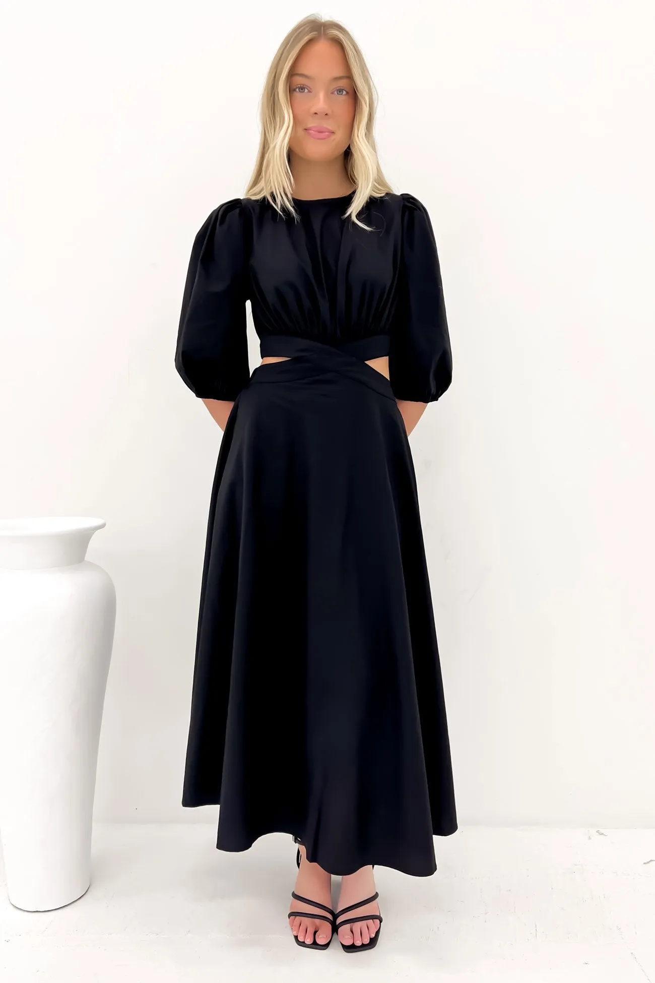 Ava Maxi Dress Black Villa Mood Dress-Up Style