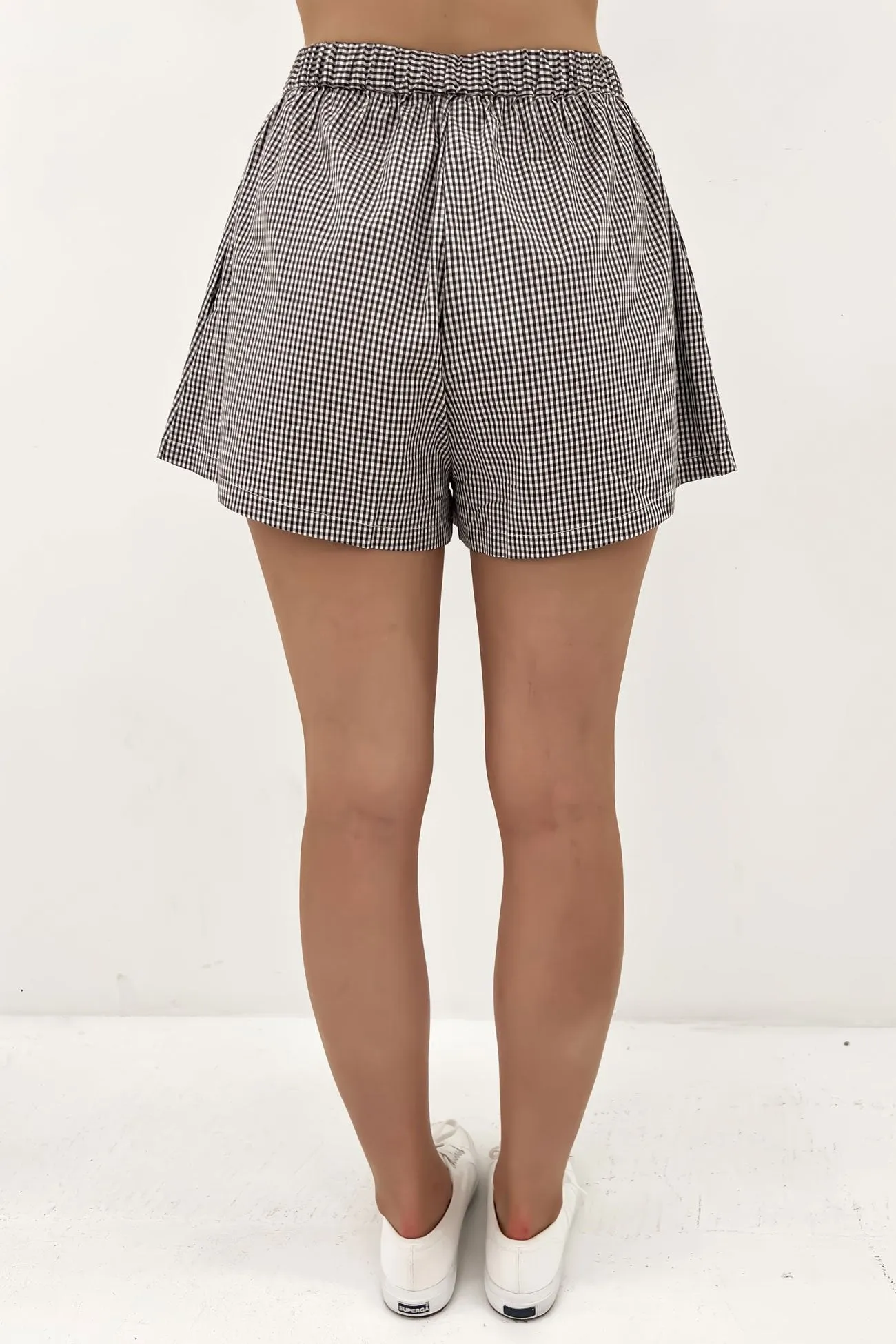 Sustainable On Trend Elle Short Black Gingham